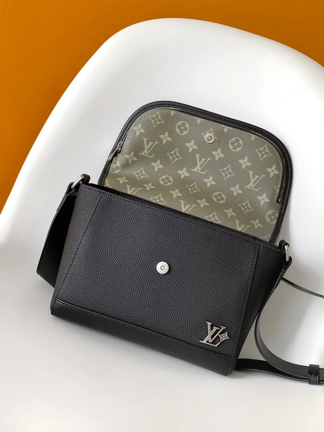 Louis Vuitton Pulse Messenger M12625 - 图片 9