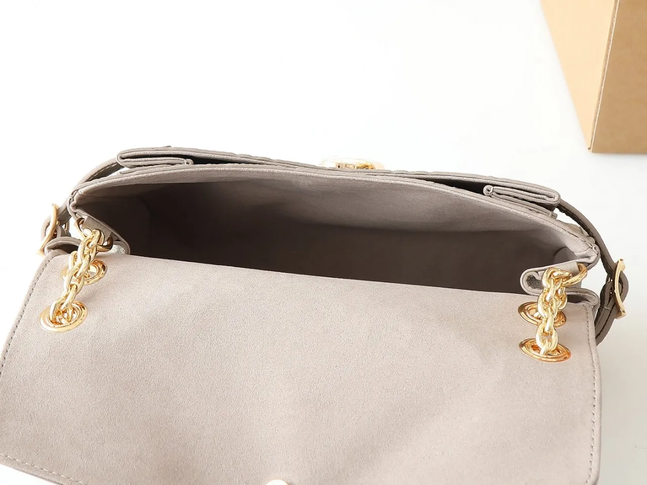 Louis Vuitton Anytime Flap Bag M14973 - Image 10