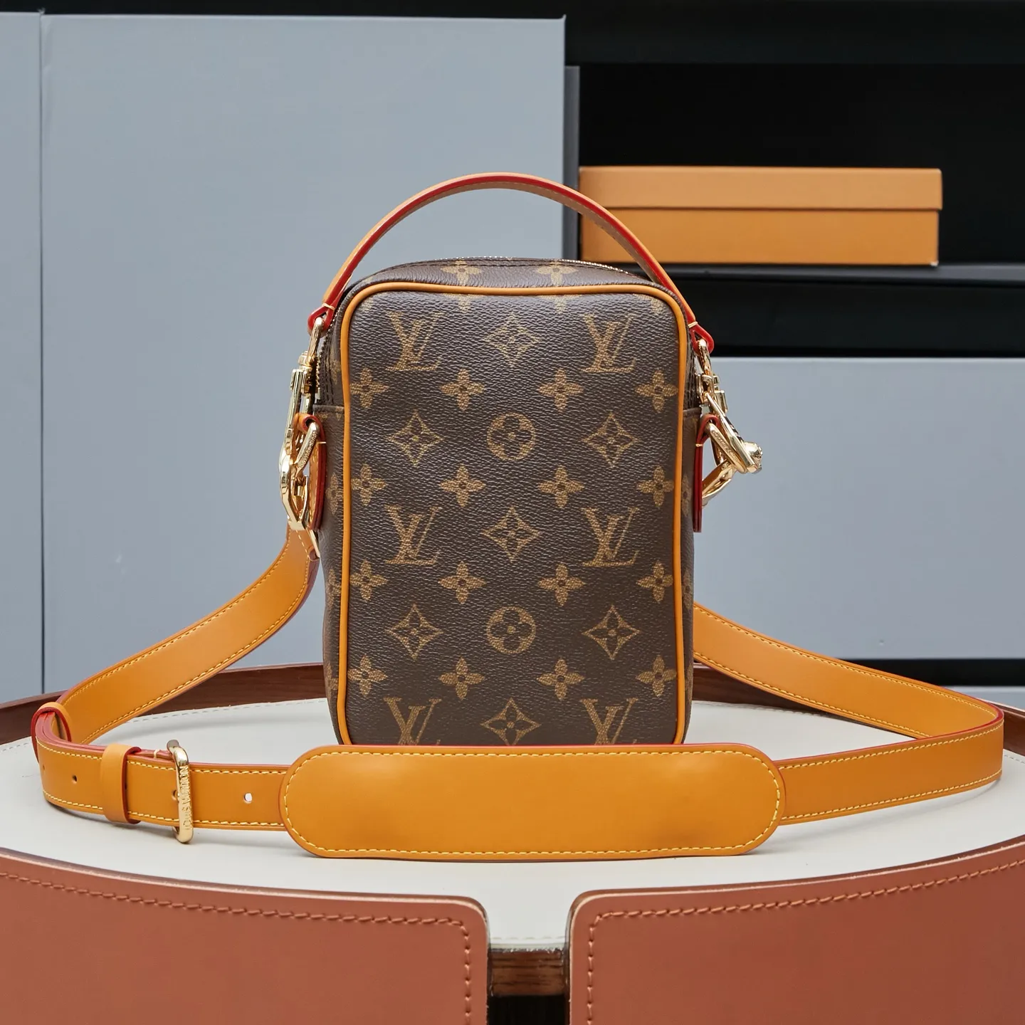 Louis Vuitton Danube M14013 - 图片 9
