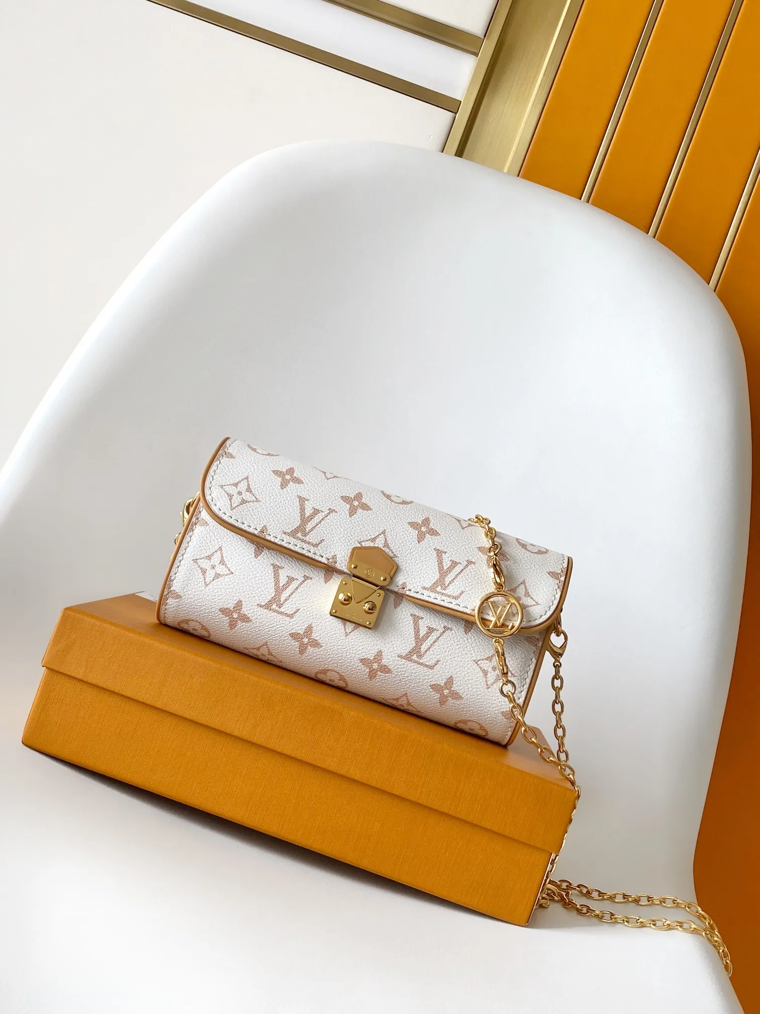 Louis Vuitton Pochette Camille M26583 - 图片 3