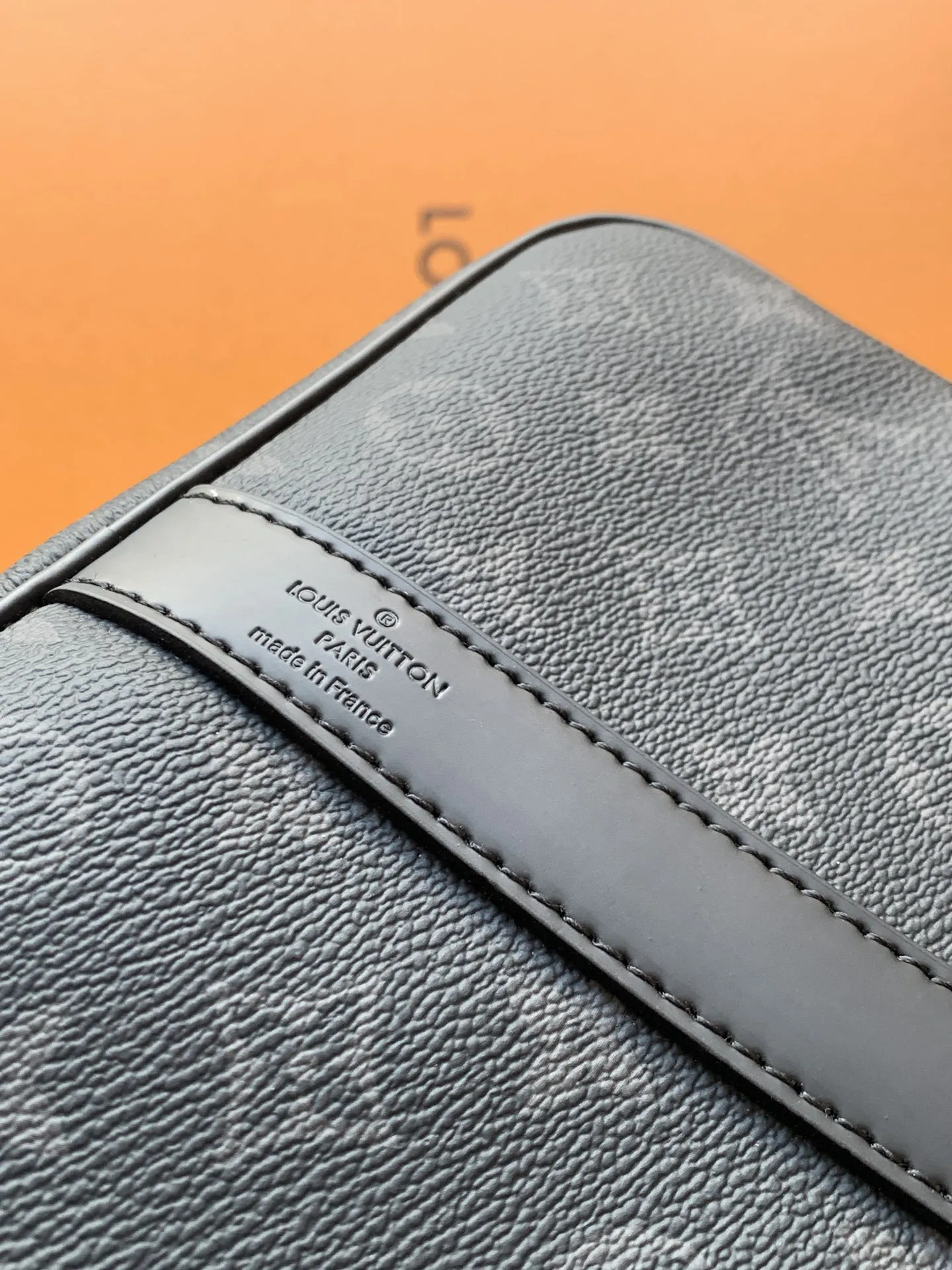 Alternative view of Louis Vuitton Keepall Bandoulière 50 M26434