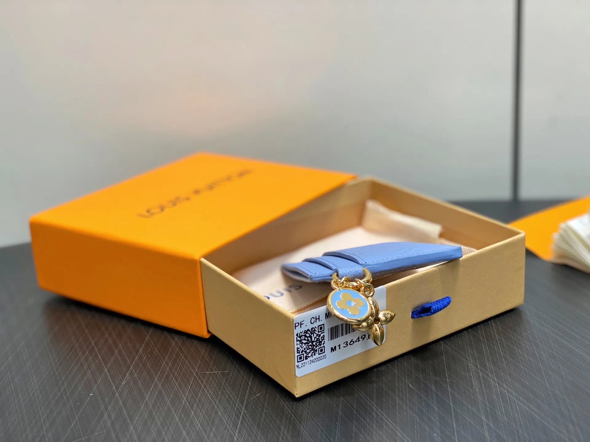 Louis Vuitton LV Charms Card Holder M13649 - 图片 5