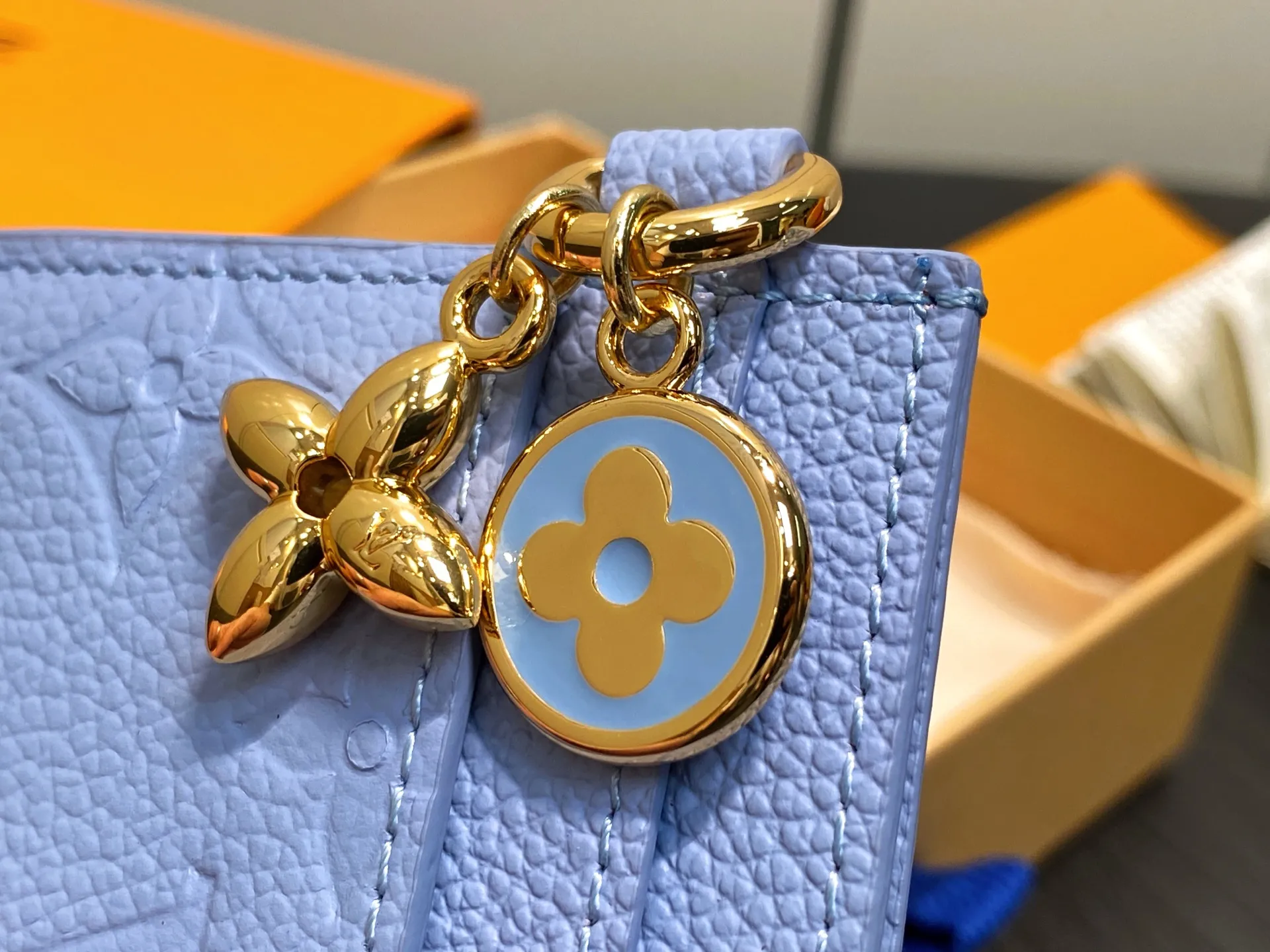 Louis Vuitton LV Charms Card Holder M13649 - 图片 7