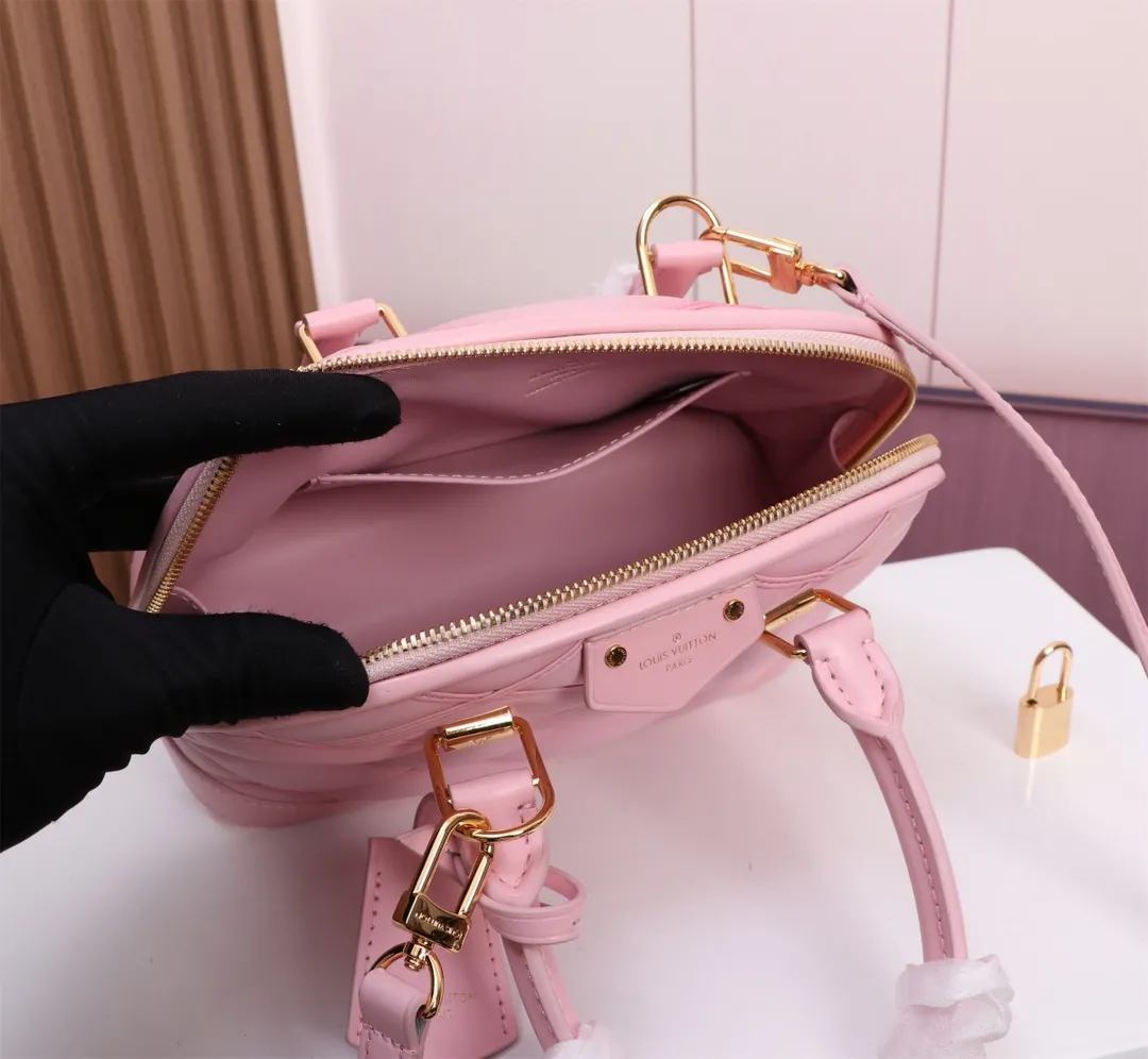 Alternative view of Louis Vuitton Alma BB M24453