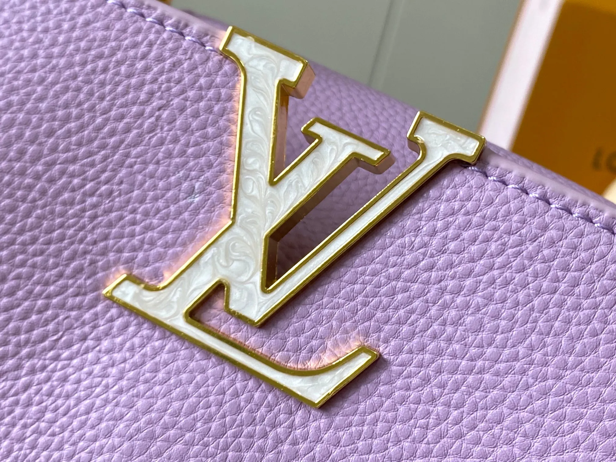 Louis Vuitton Capucines Capushell M22122 - 图片 6
