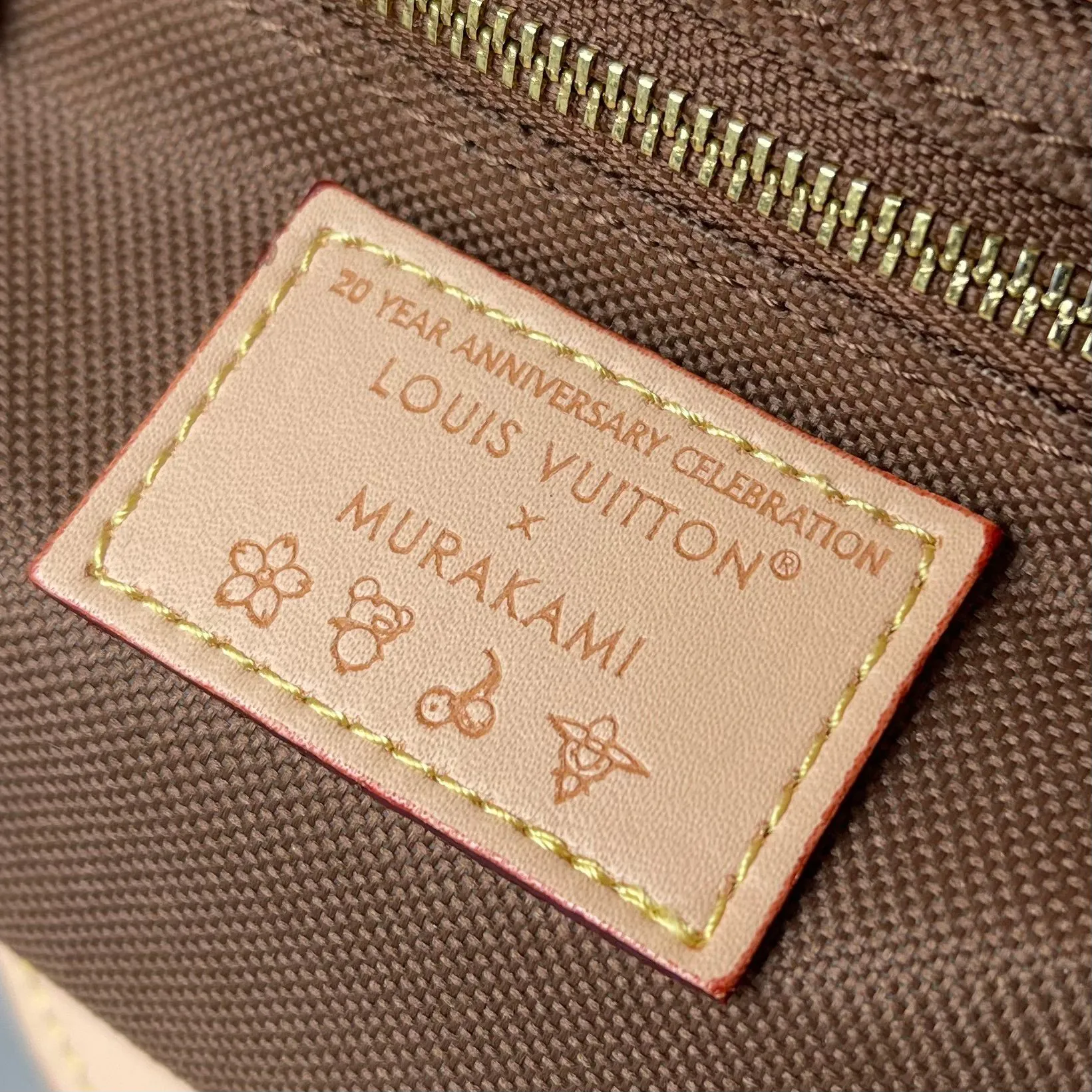 Alternative view of Louis Vuitton Rivage BB M14680