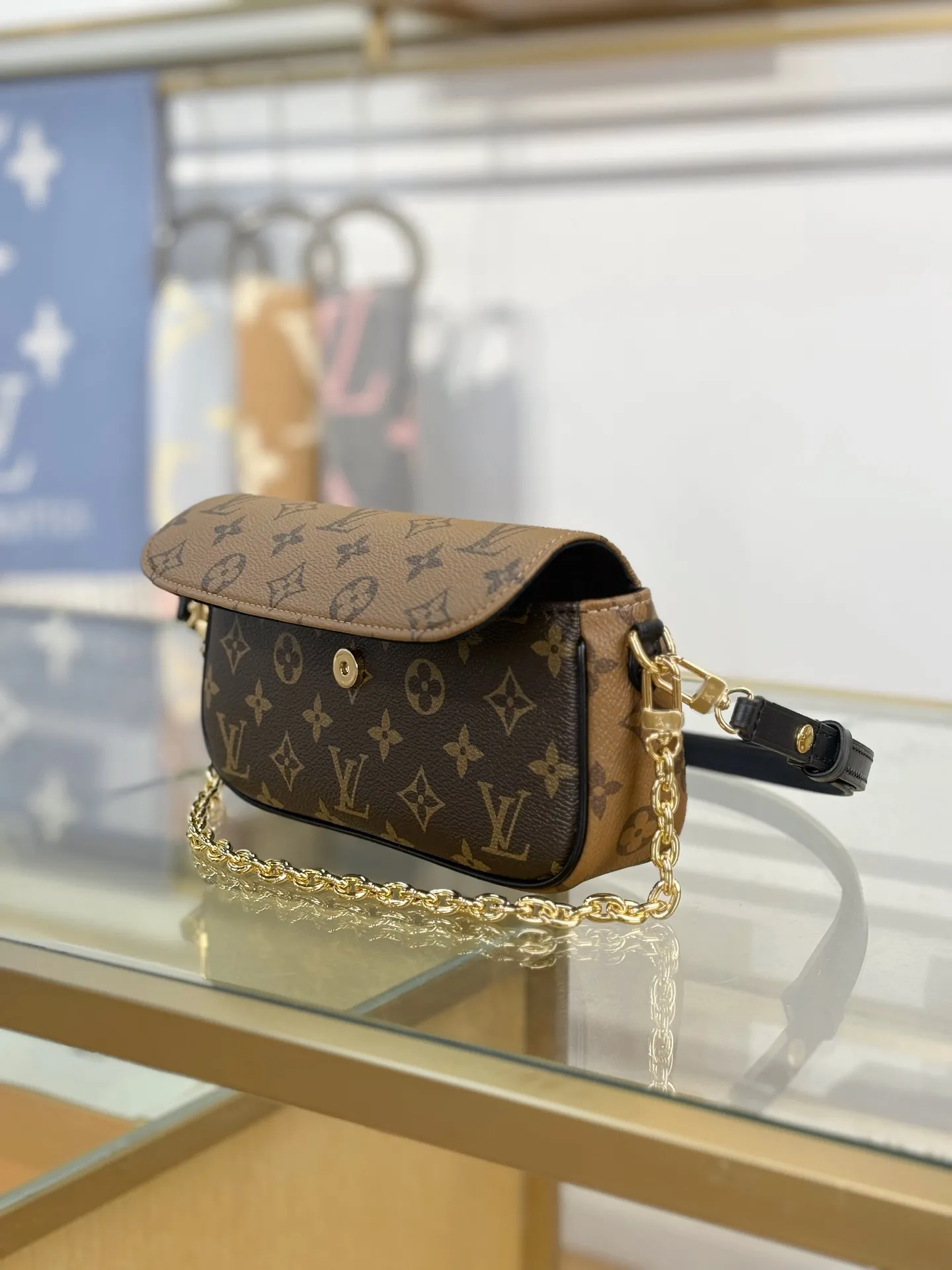 Louis Vuitton Wallet On Chain Ivy M26587 - Image 5