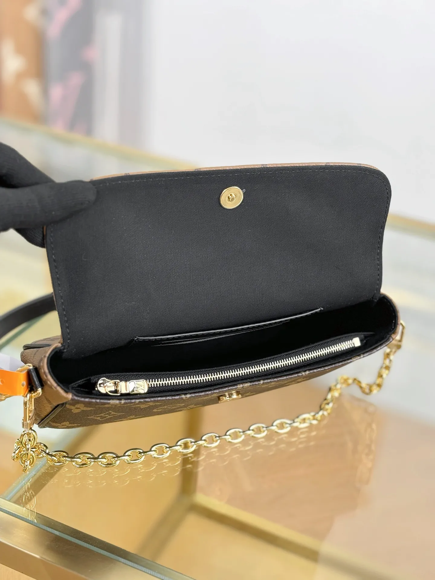 Louis Vuitton Wallet On Chain Ivy M26587 - Image 8