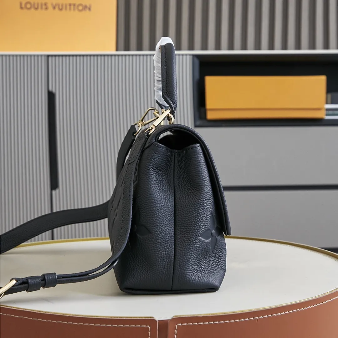Alternative view of Louis Vuitton Madeleine MM M45976