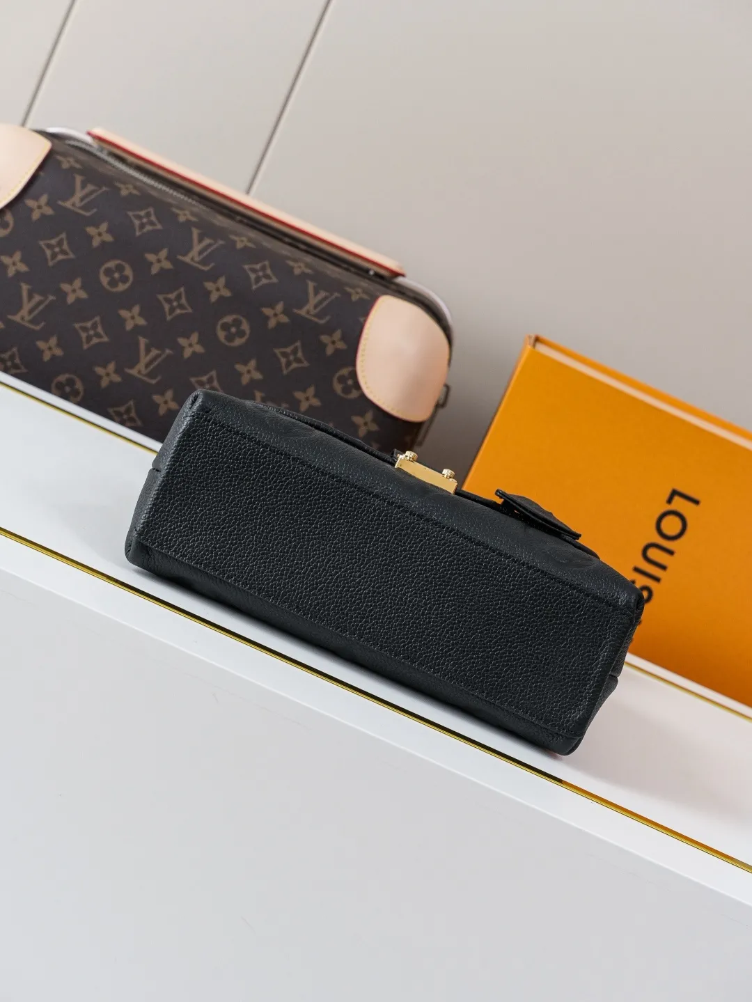 Louis Vuitton Madeleine BB M45977 - 图片 7