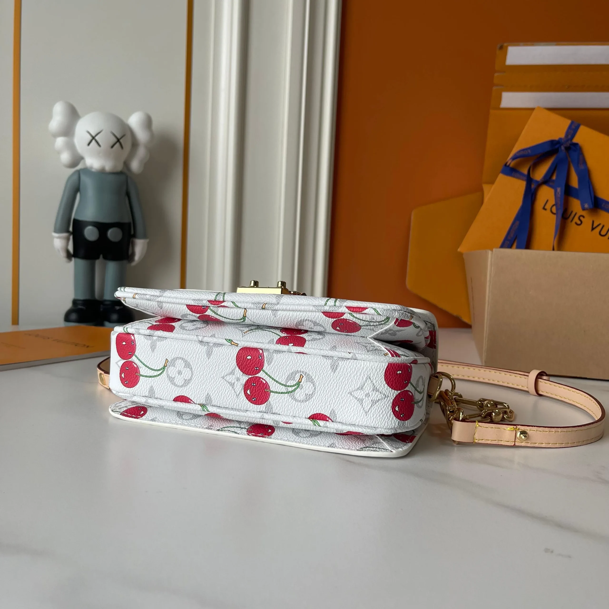 Louis Vuitton LV x TM Pochette Métis East West M14231 - Image 8