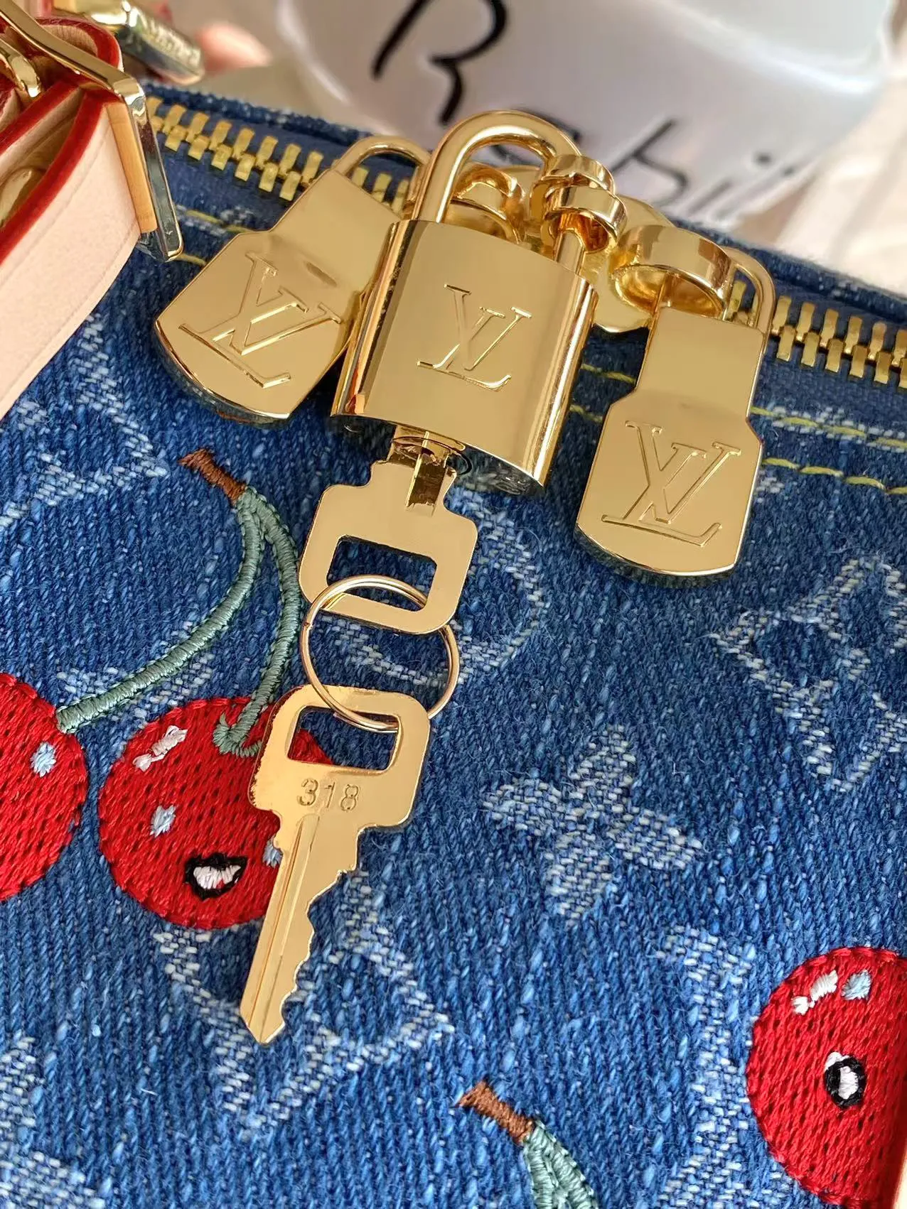 Louis Vuitton LV x TM Keepall Bandoulière 45 M13875 - 图片 9