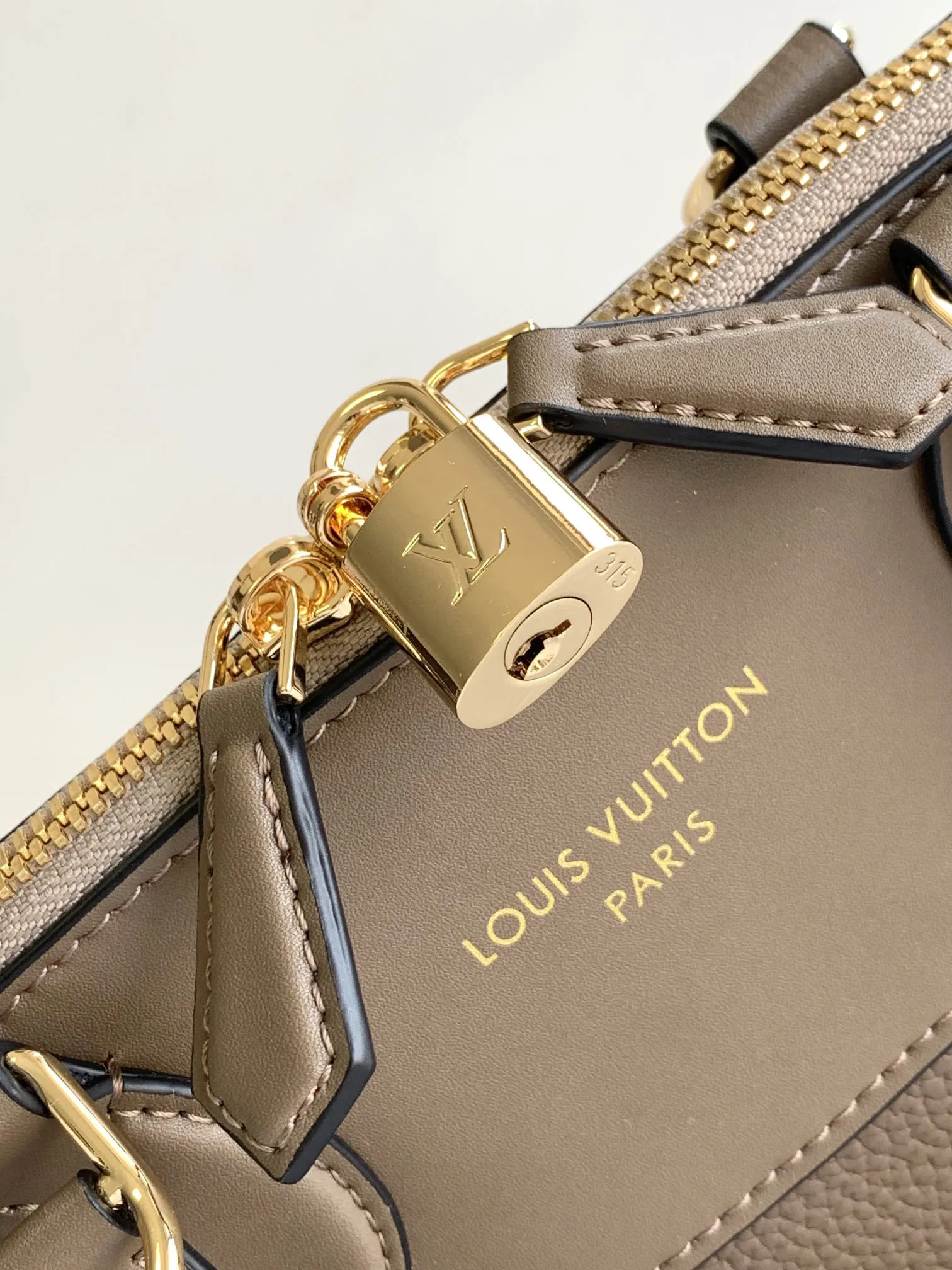 Louis Vuitton Vend?me MM M22927 - 图片 9