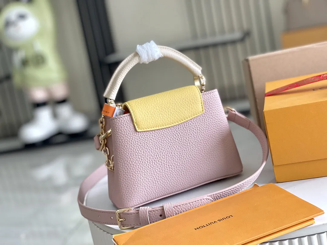 Louis Vuitton Capucines BB M22514 - Image 5