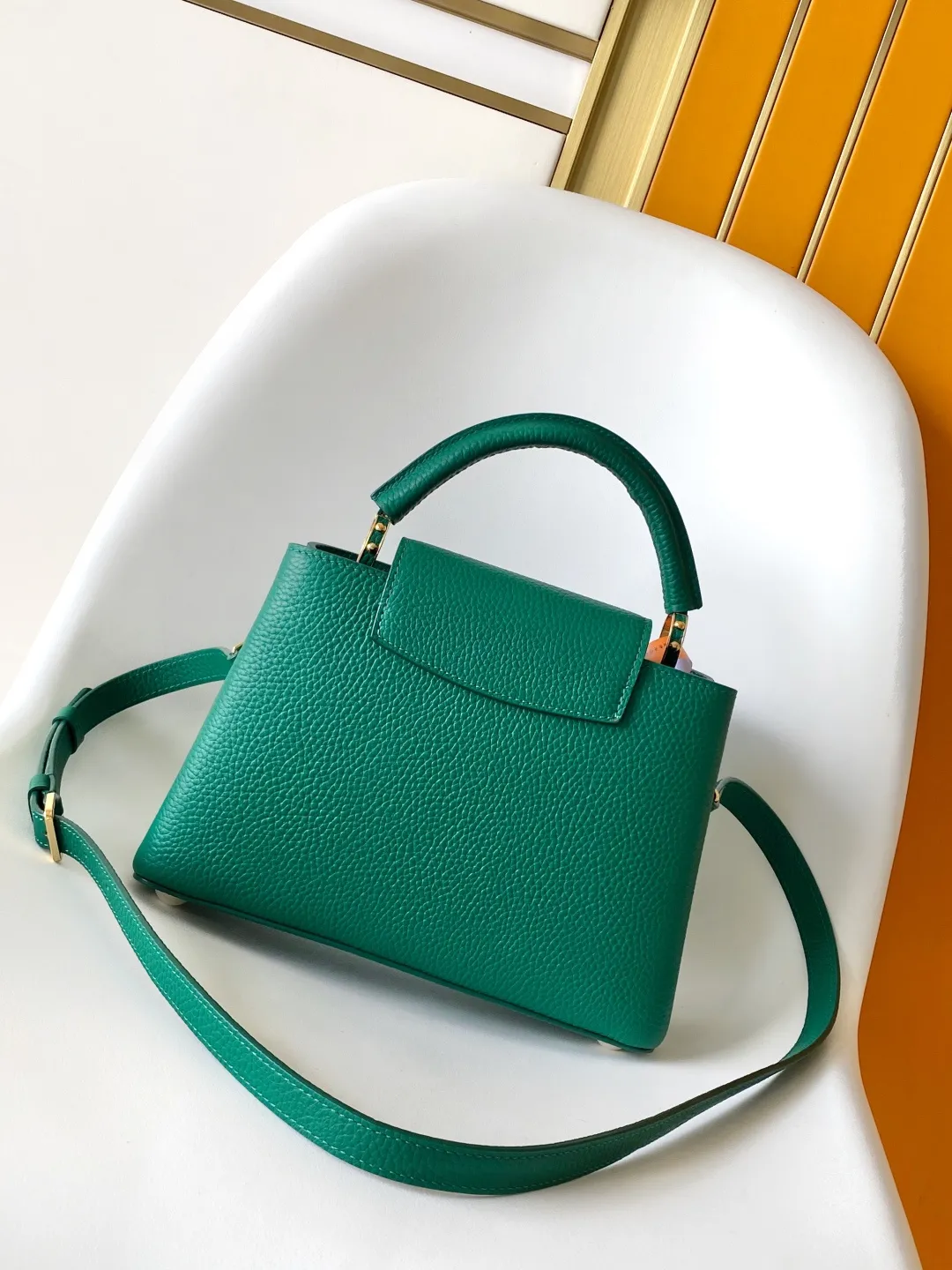Louis Vuitton Capucines BB M21690 - 图片 3