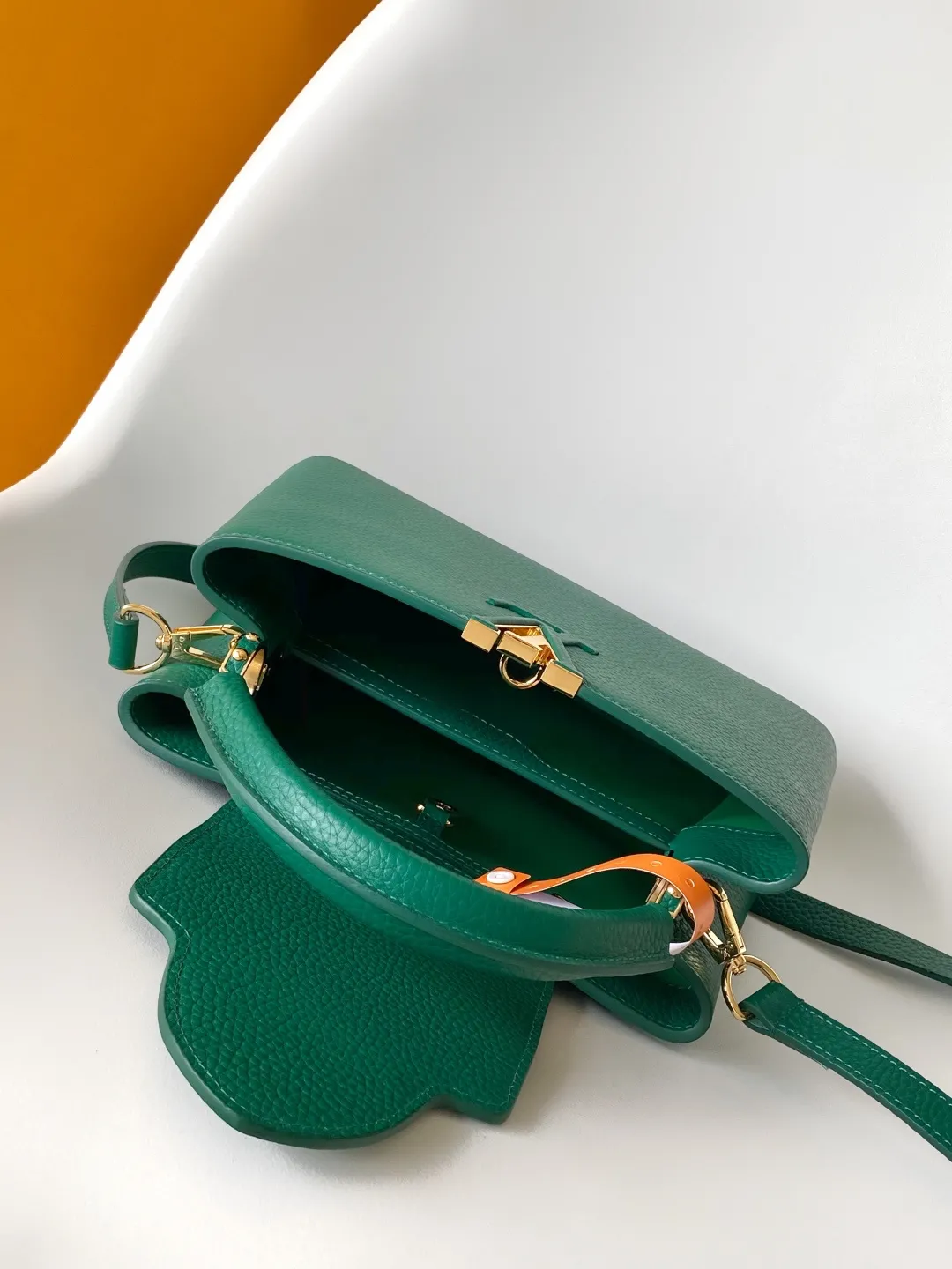Louis Vuitton Capucines BB M21690 - 图片 9