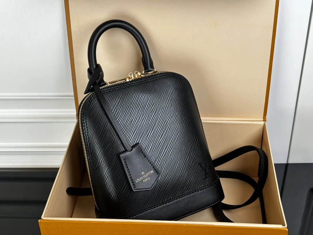 Alternative view of Louis Vuitton Alma Backpack M25103
