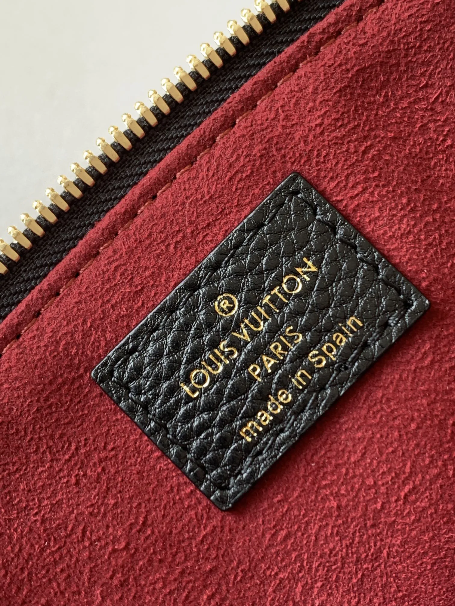 Alternative view of Louis Vuitton Petit Palais M58916