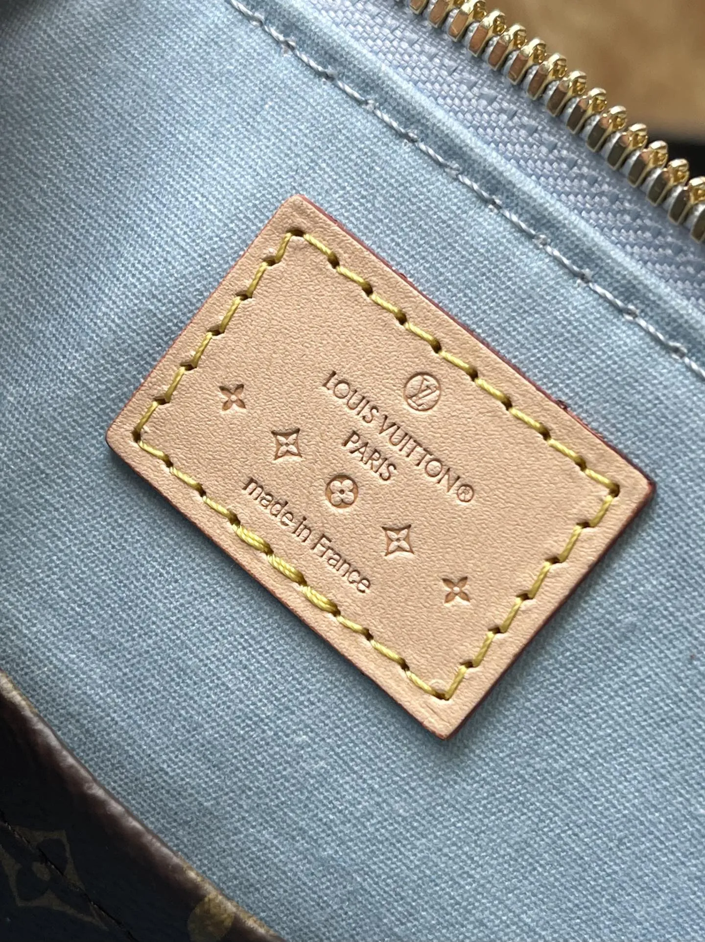 Louis Vuitton Alma BB M24062 - Image 9