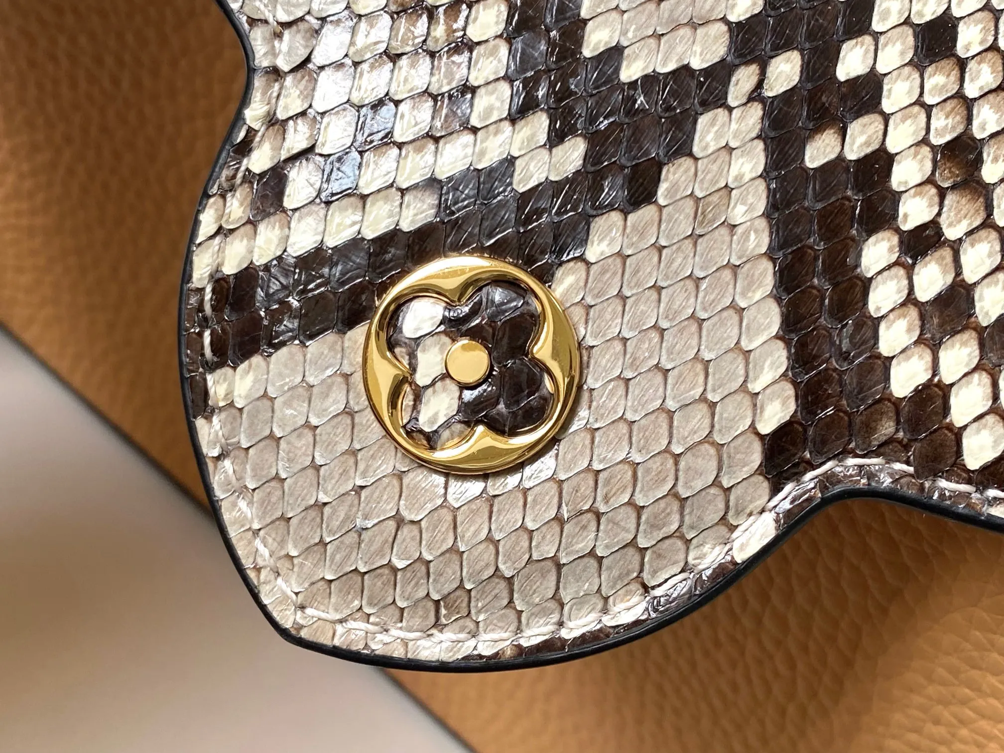 Louis Vuitton Capucines BB N80741 - Image 7