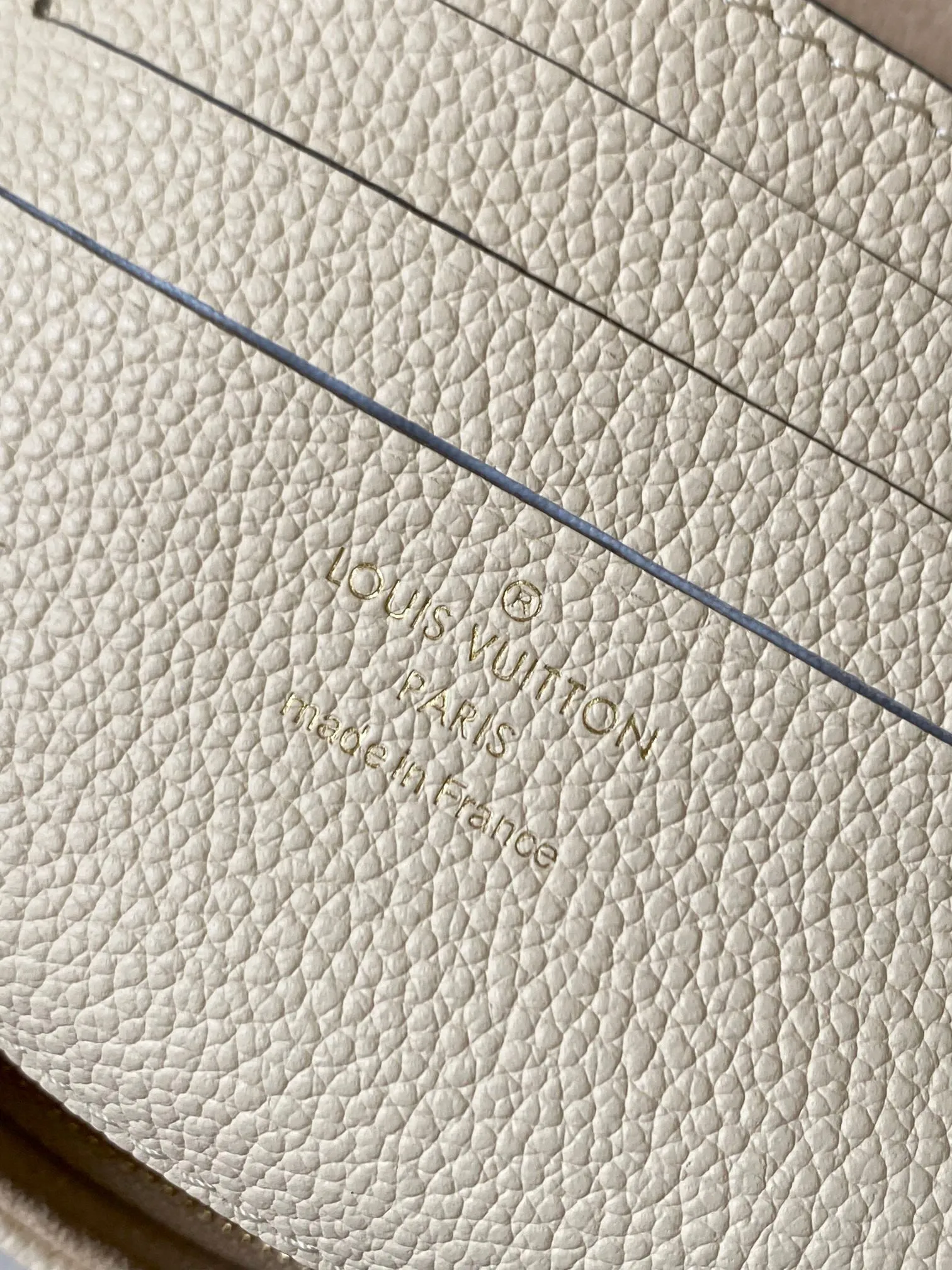 Alternative view of Louis Vuitton Wallet on Chain Ivy M82210