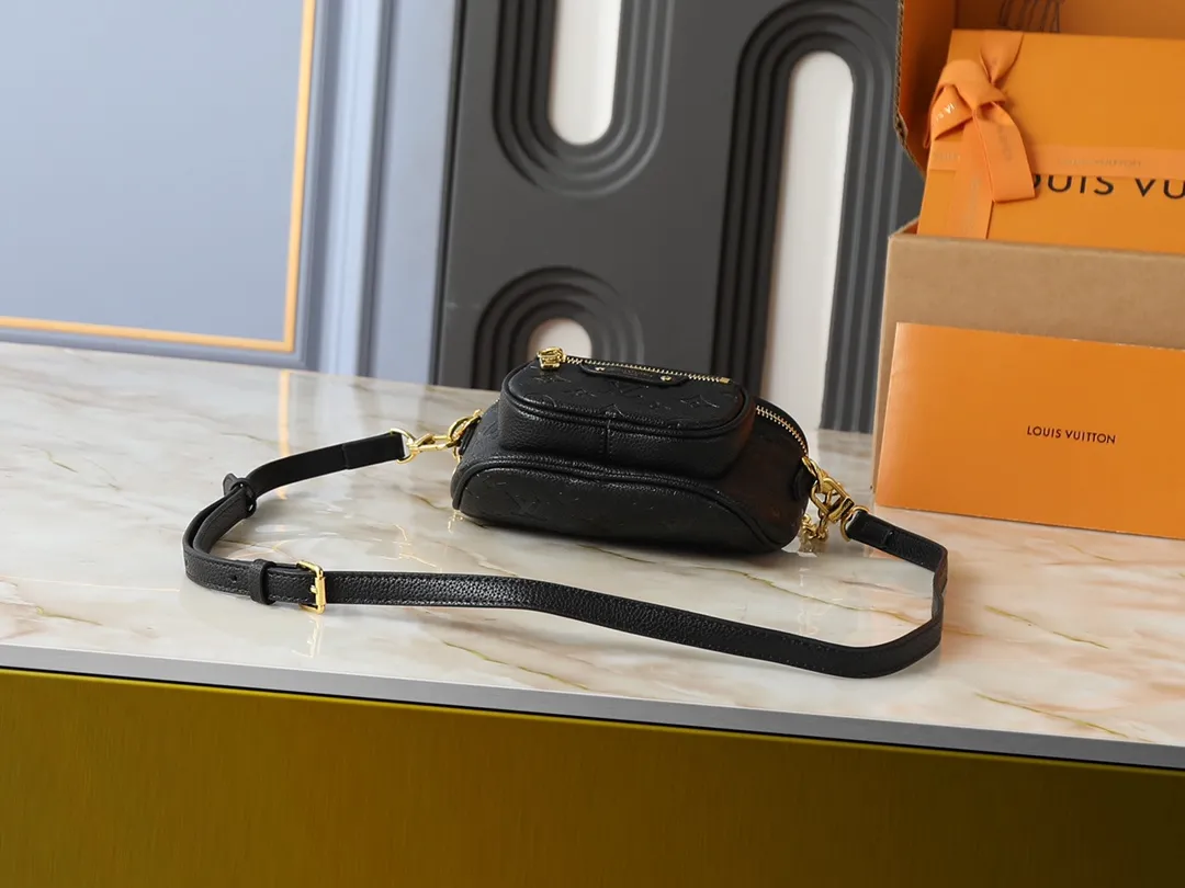 Louis Vuitton Mini Bumbag M46917 - Image 5