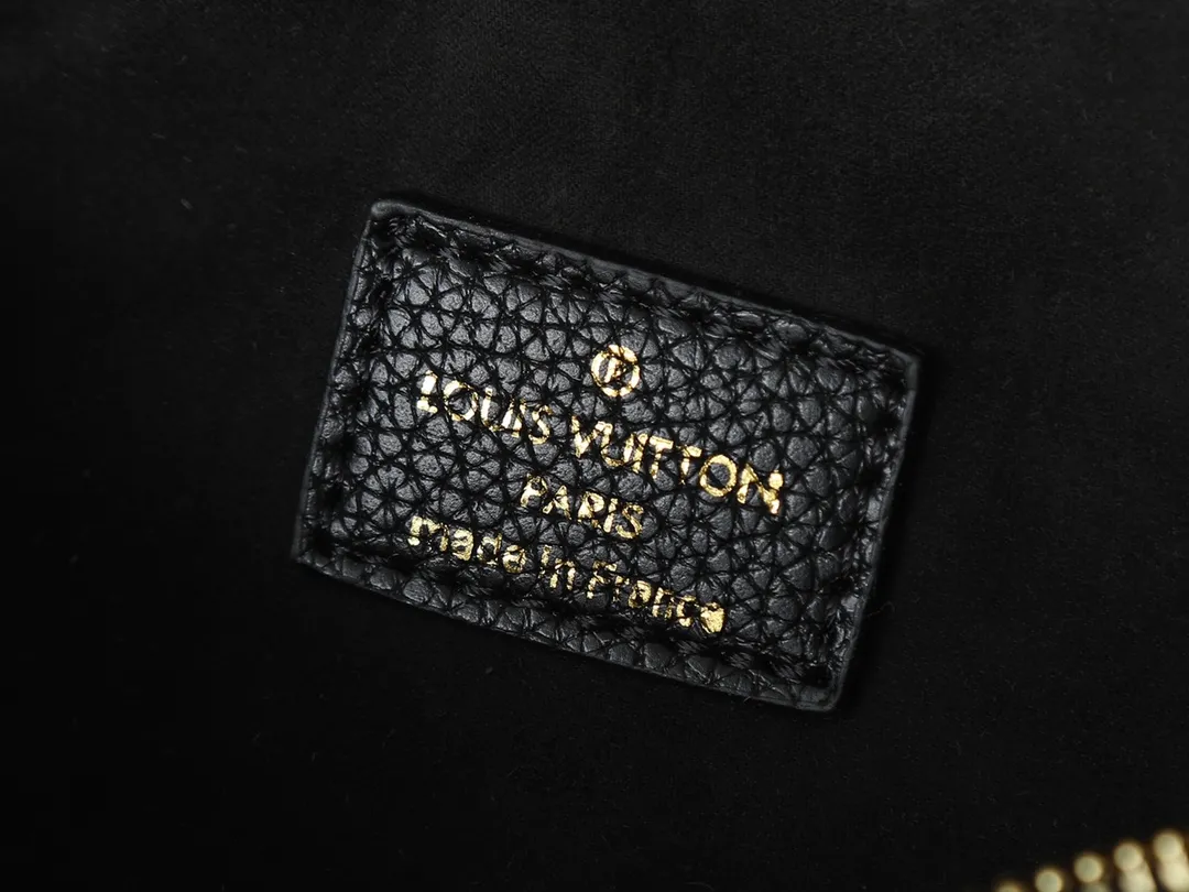 Louis Vuitton Mini Bumbag M46917 - Image 9