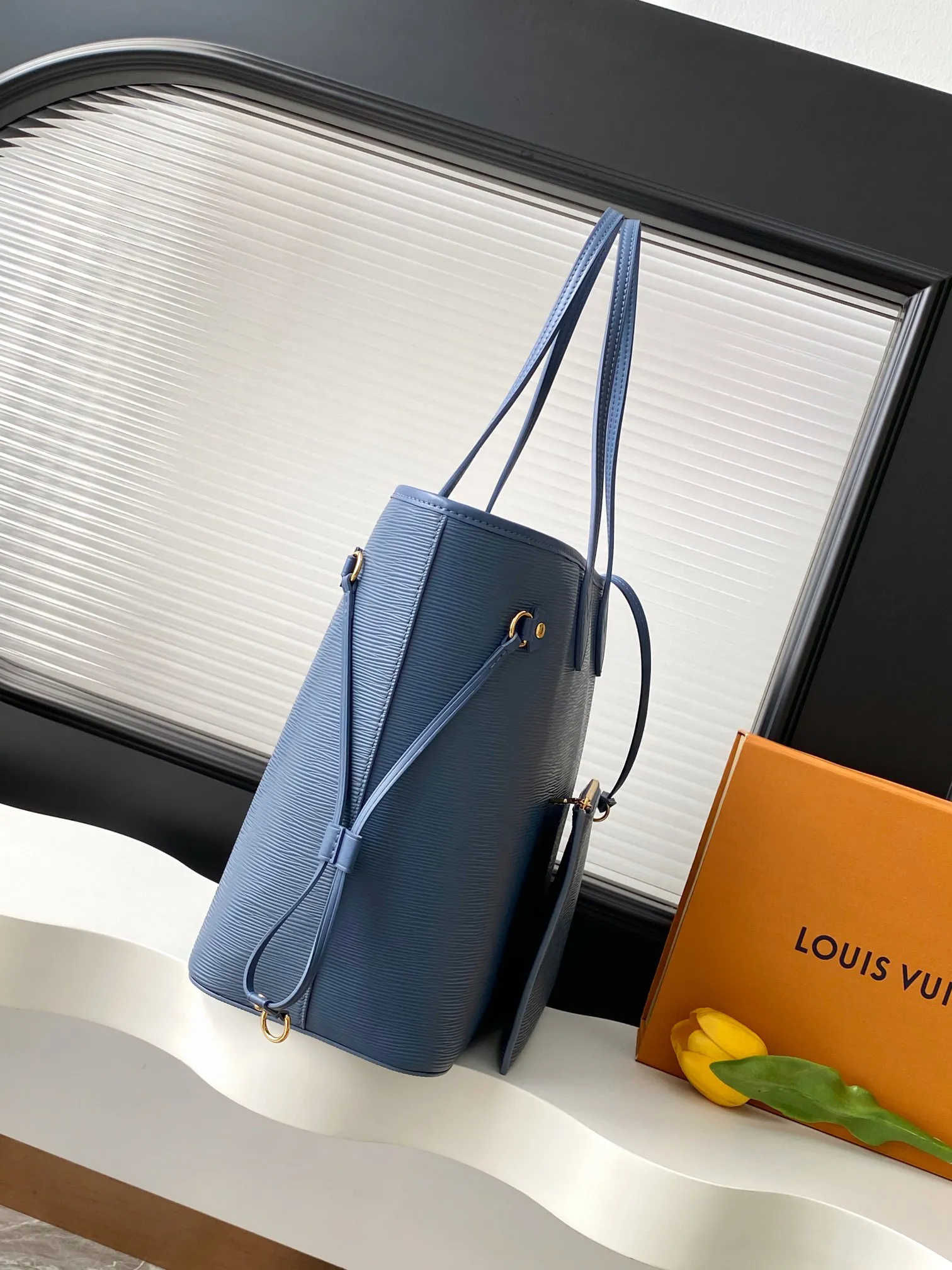 Louis Vuitton Neverfull MM M14856 - Image 4