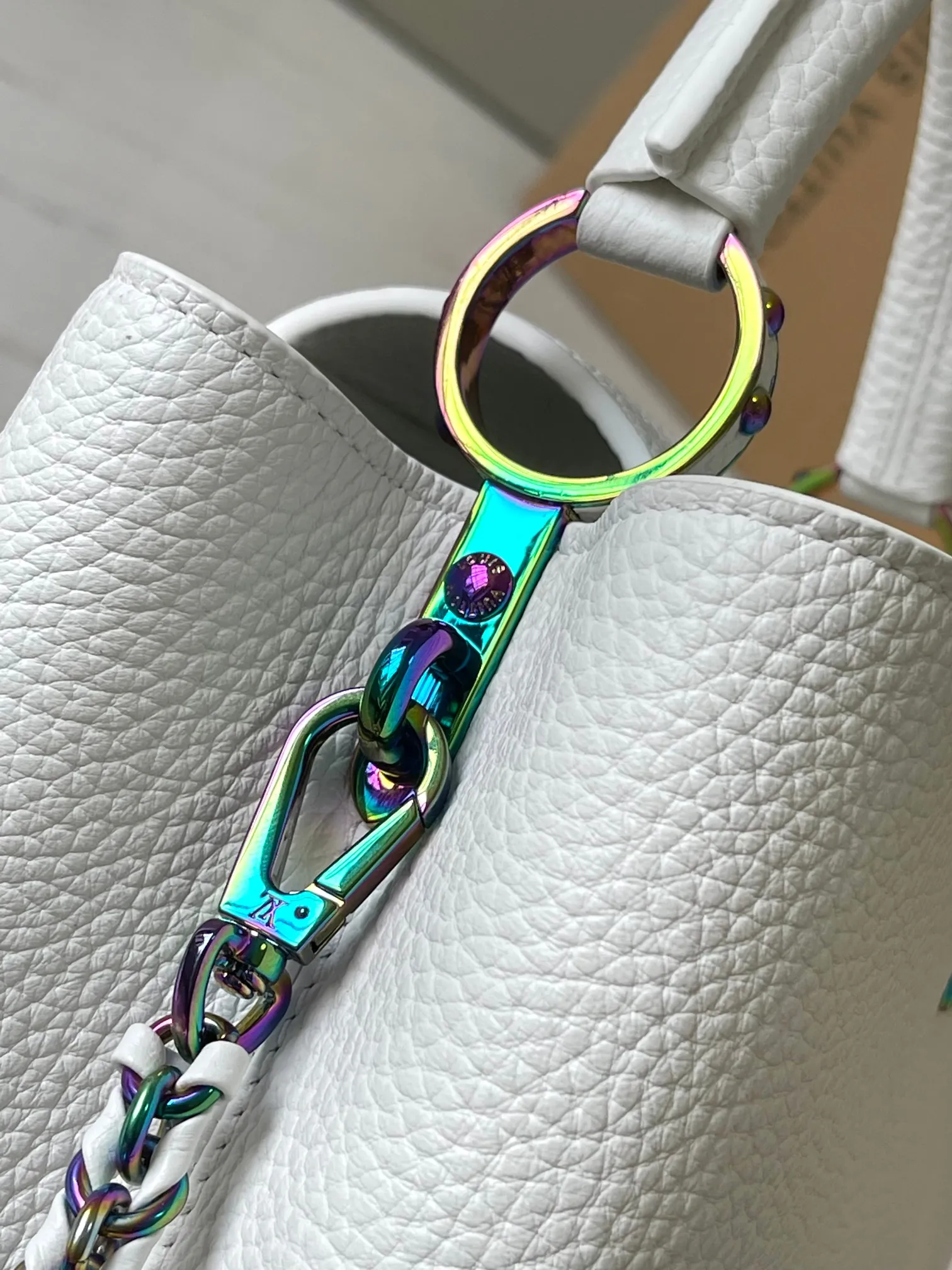 Louis Vuitton Capucines BB M22054 - Image 7