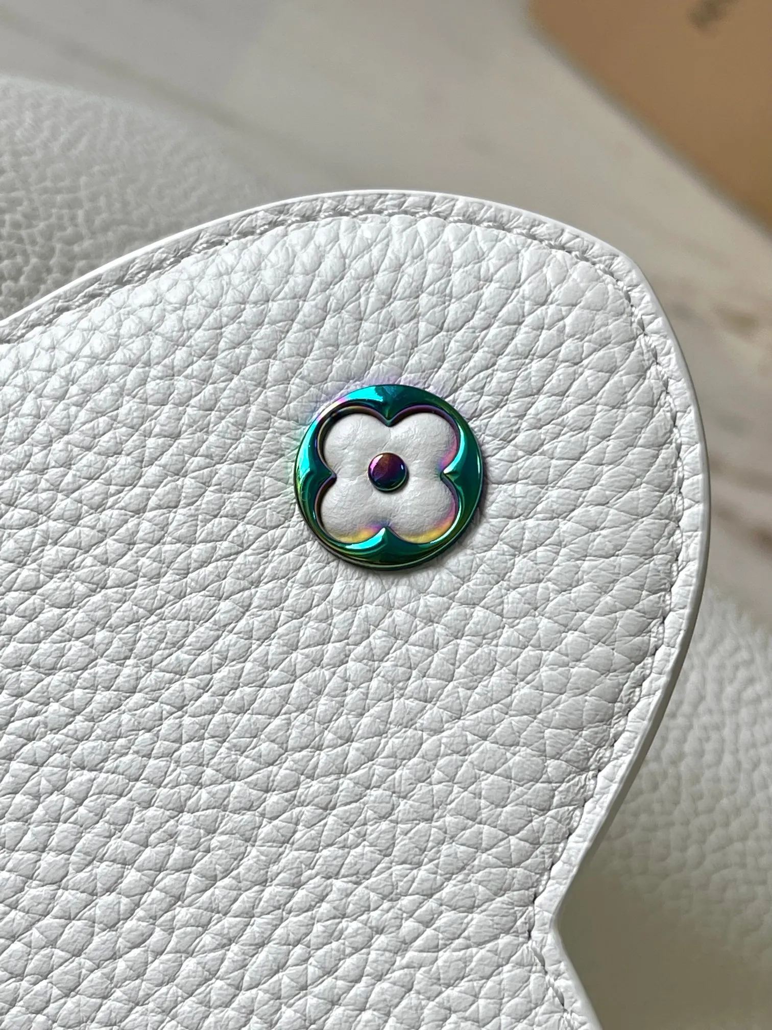 Louis Vuitton Capucines BB M22054 - Image 8