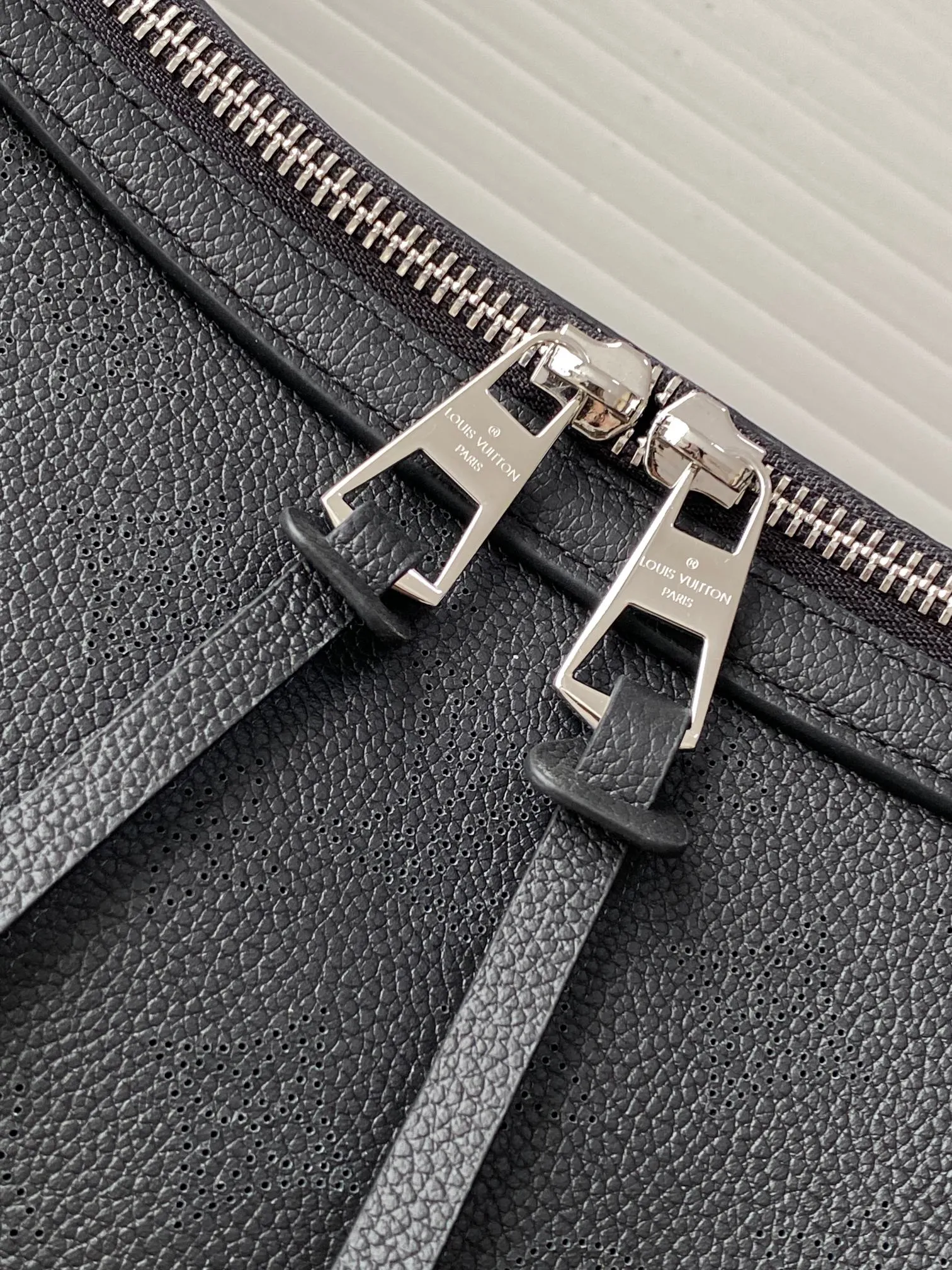 Louis Vuitton Hand It All MM M24132 - 图片 10