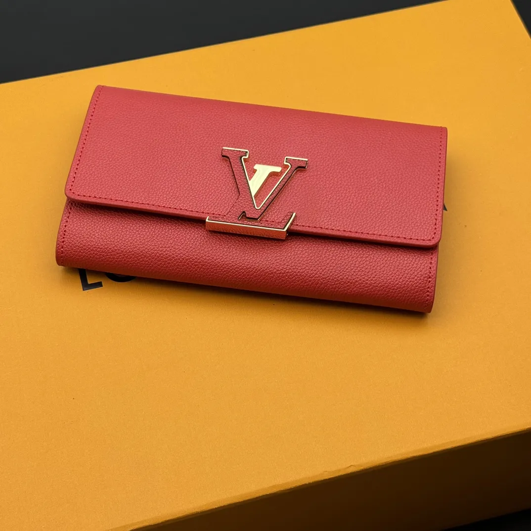 Alternative view of Louis Vuitton Capucines Wallet M61471