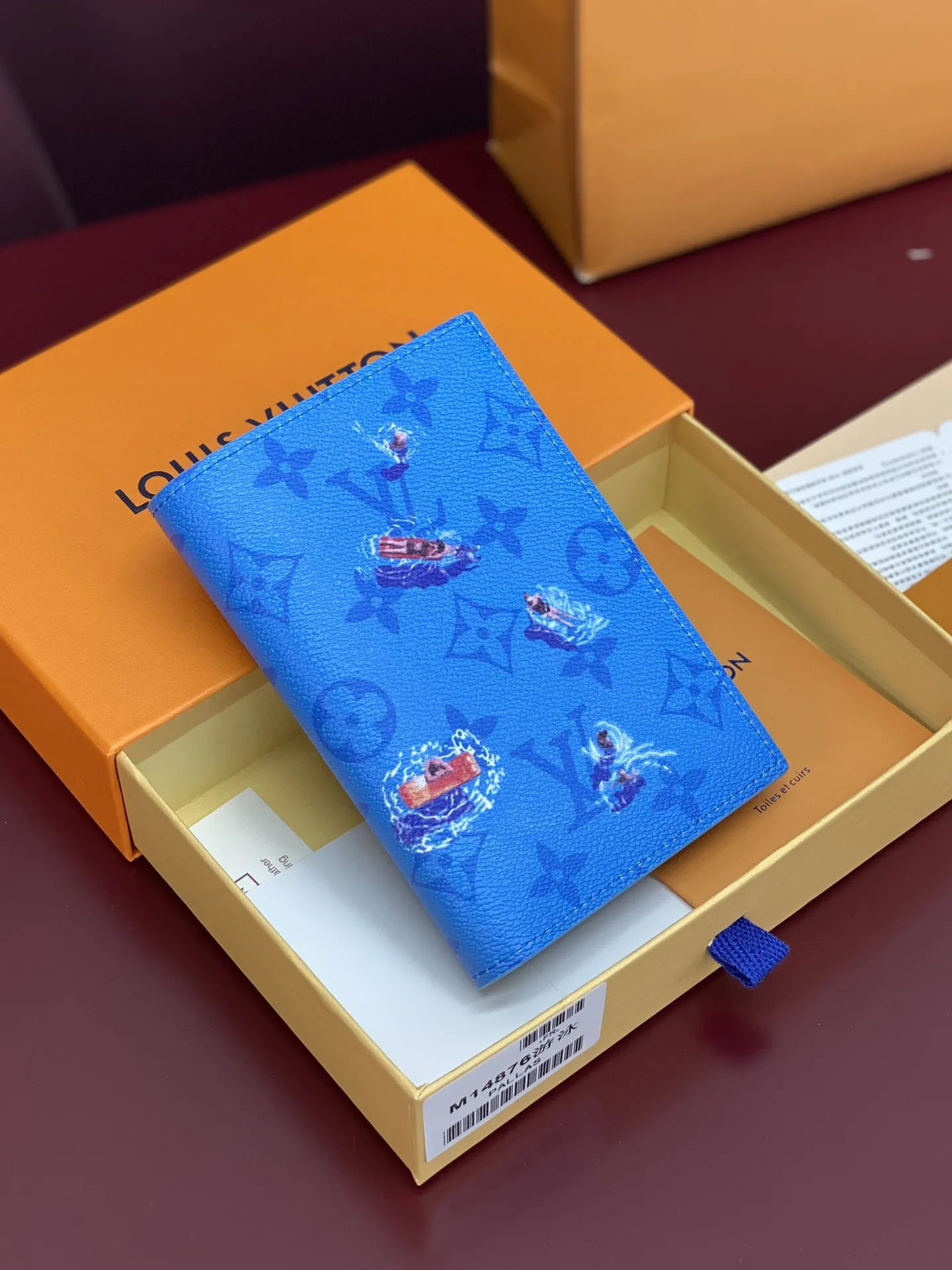 Louis Vuitton Passport Cover M14876 - 图片 3