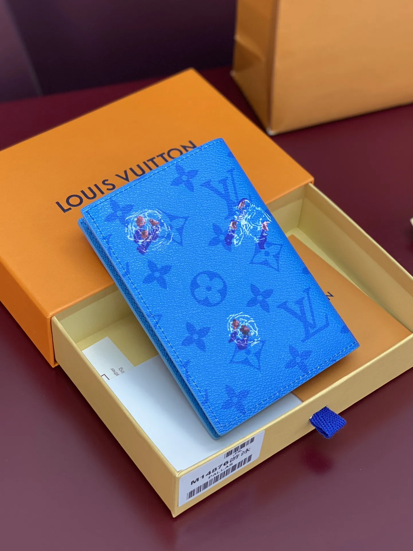 Louis Vuitton Passport Cover M14876 - 图片 4