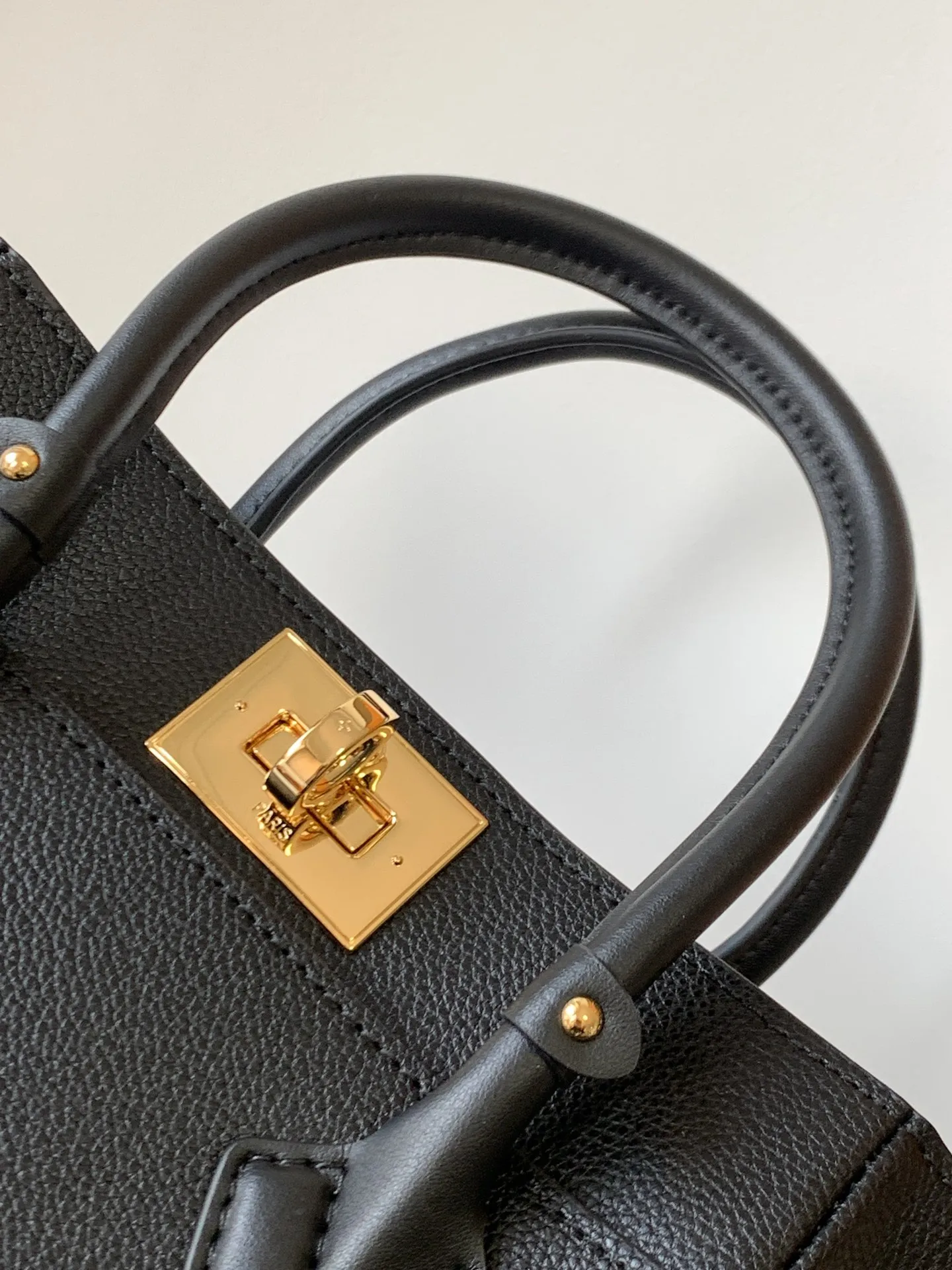 Louis Vuitton On My Side PM M57728 - 图片 5