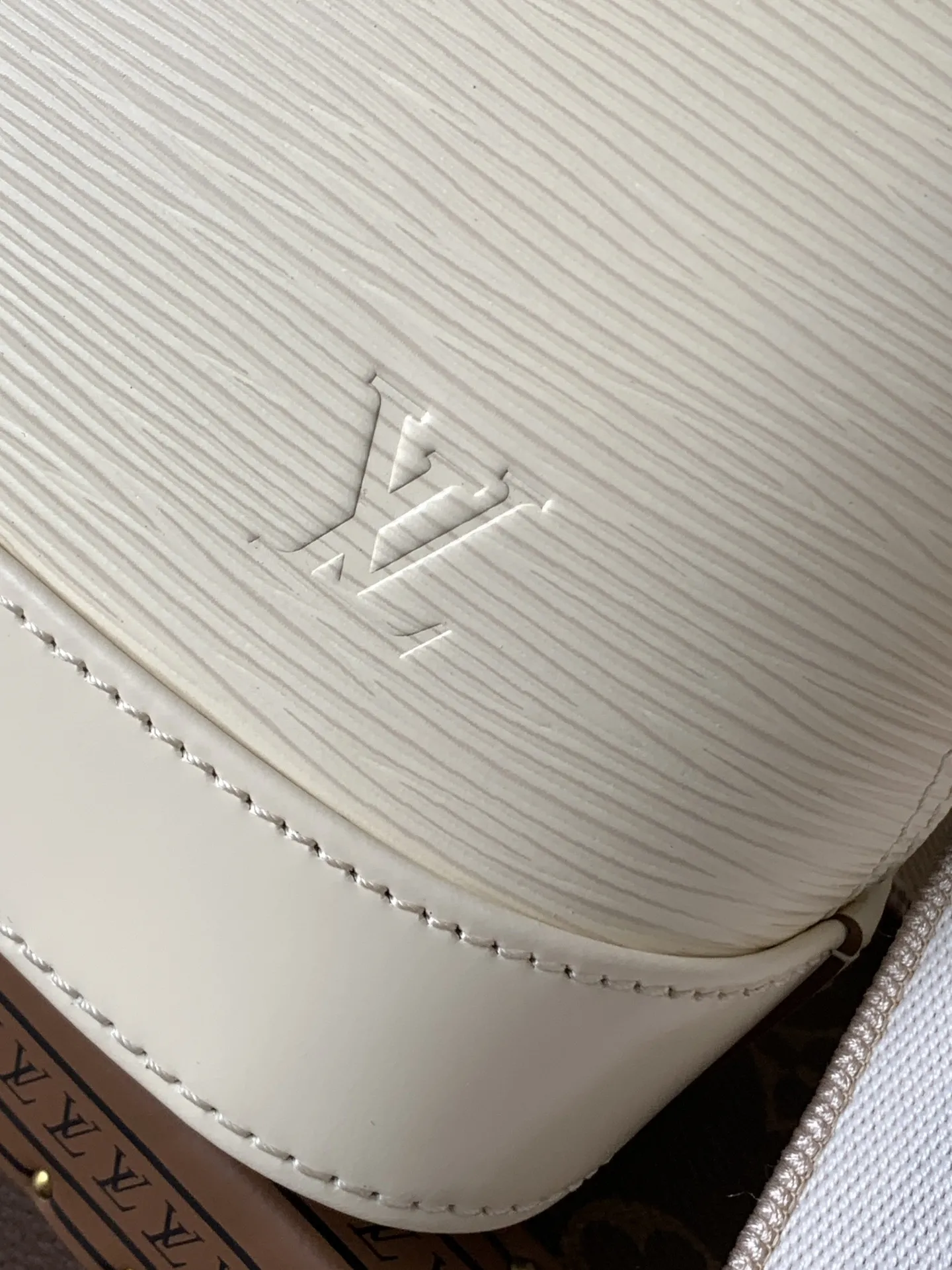 Louis Vuitton Alma BB M58706 - 图片 7