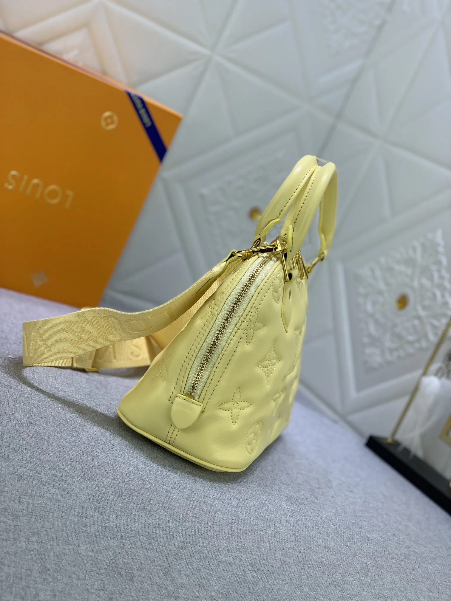 Louis Vuitton Alma BB M59821 - 图片 5