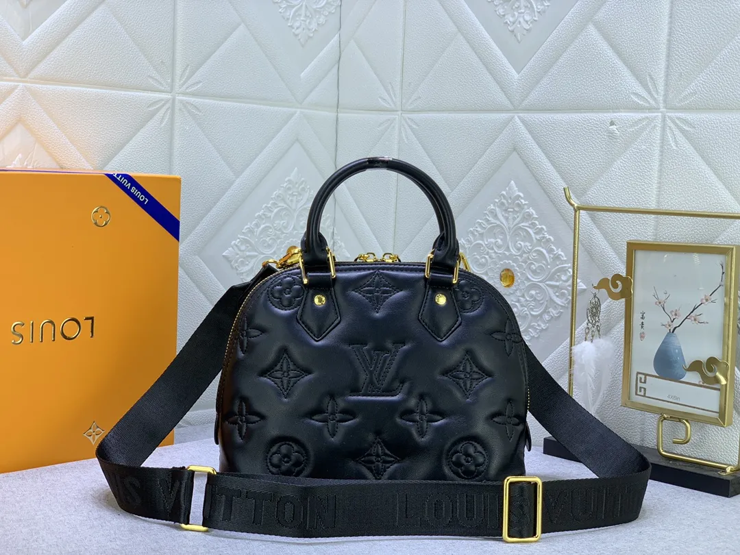 Alternative view of Louis Vuitton Alma BB M59793