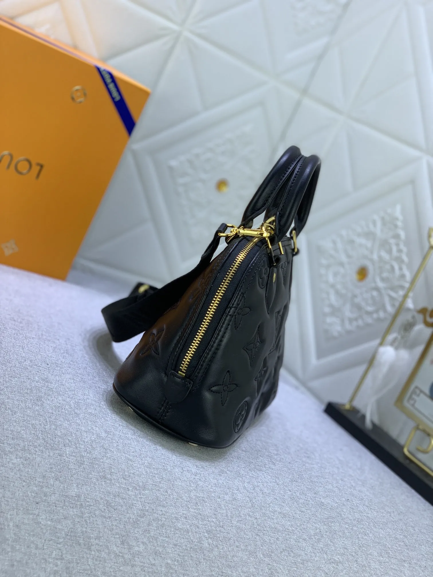 Louis Vuitton Alma BB M59793 - 图片 5