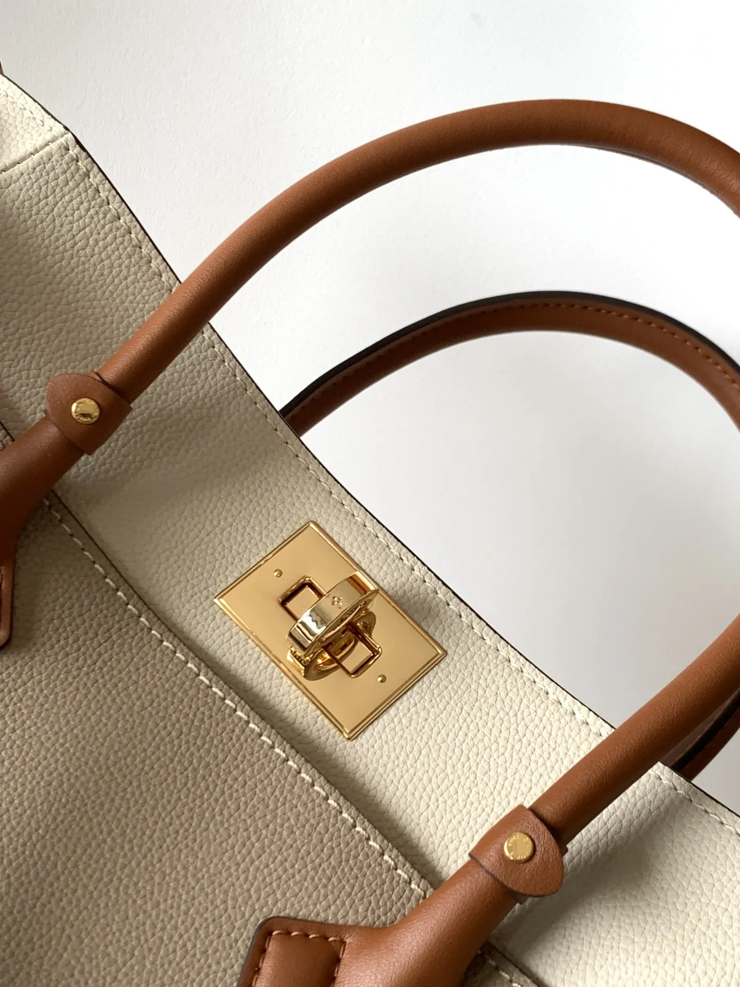 Louis Vuitton On My Side M53825 - 图片 5