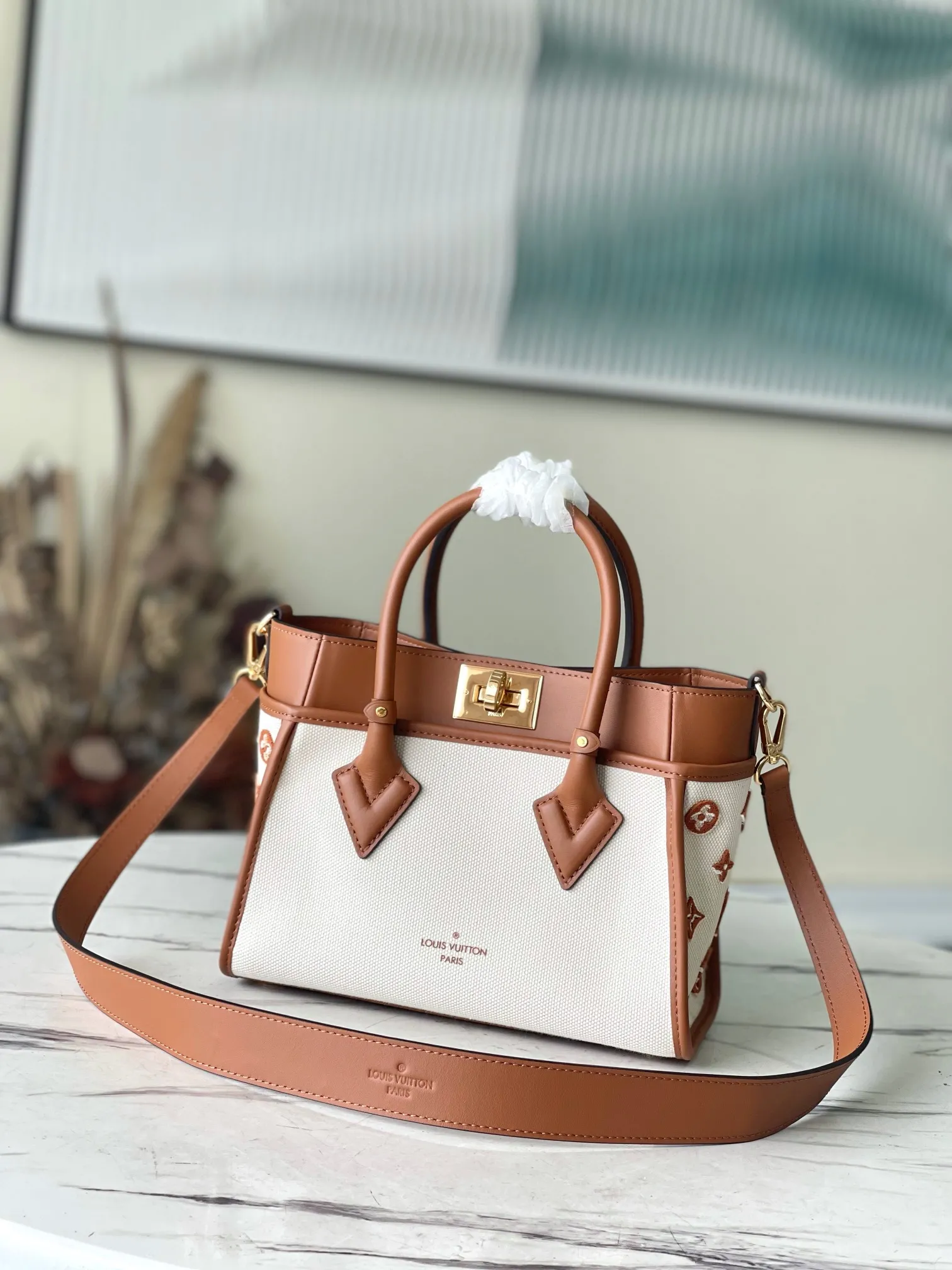 Alternative view of Louis Vuitton On My Side PM M59905