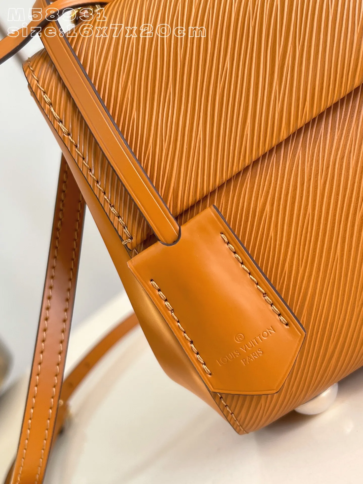 Louis Vuitton Cluny Mini M58931 - 图片 3