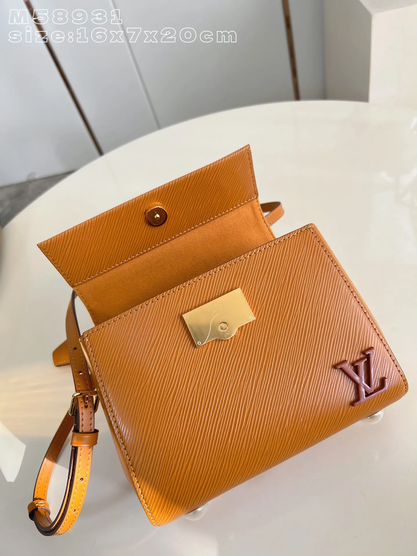Louis Vuitton Cluny Mini M58931 - 图片 8