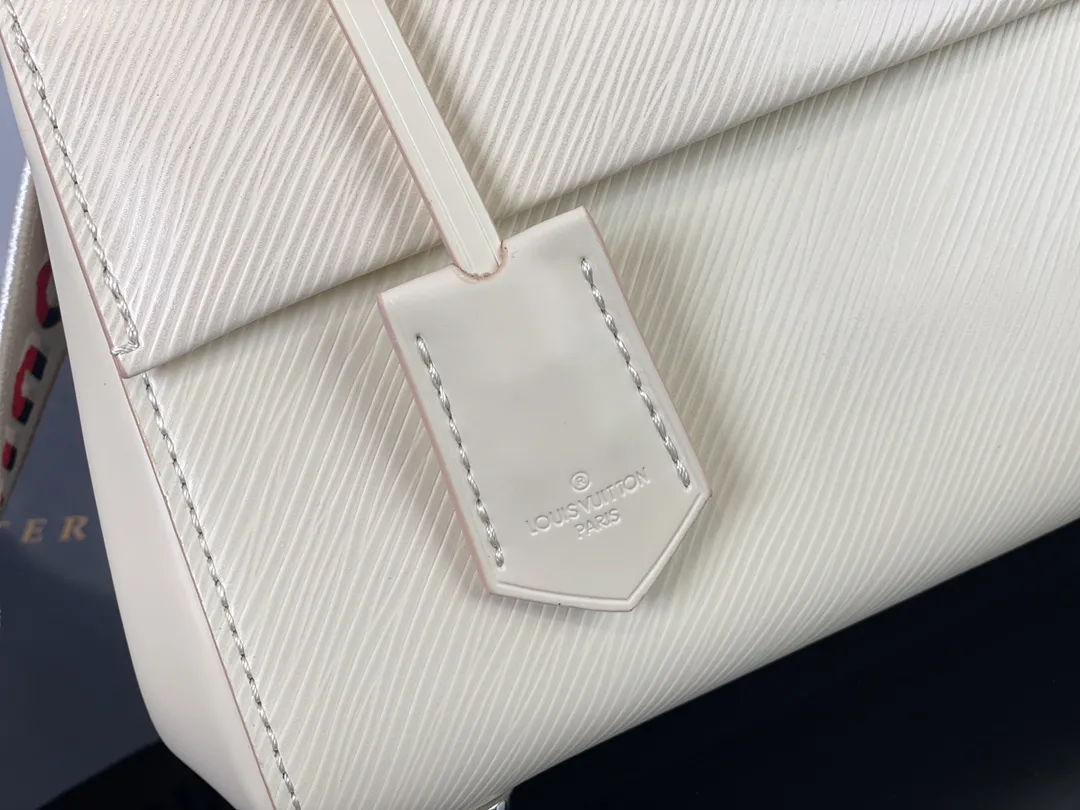 Louis Vuitton Cluny Mini M58928 - 图片 8