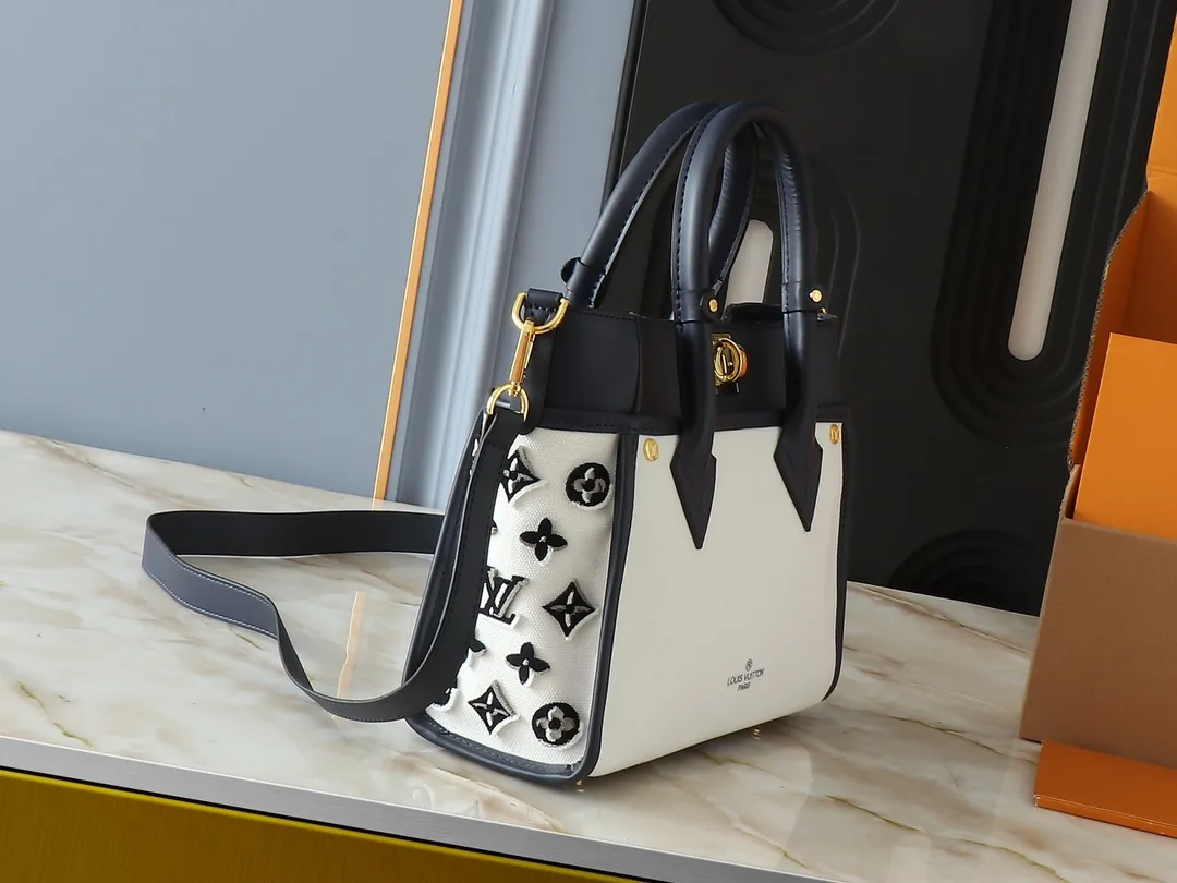 Louis Vuitton On My Side PM M22195 - 图片 3