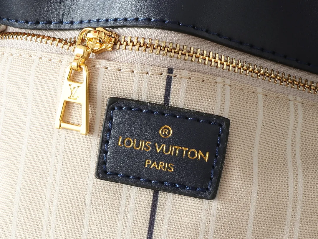 Louis Vuitton On My Side PM M22195 - 图片 9
