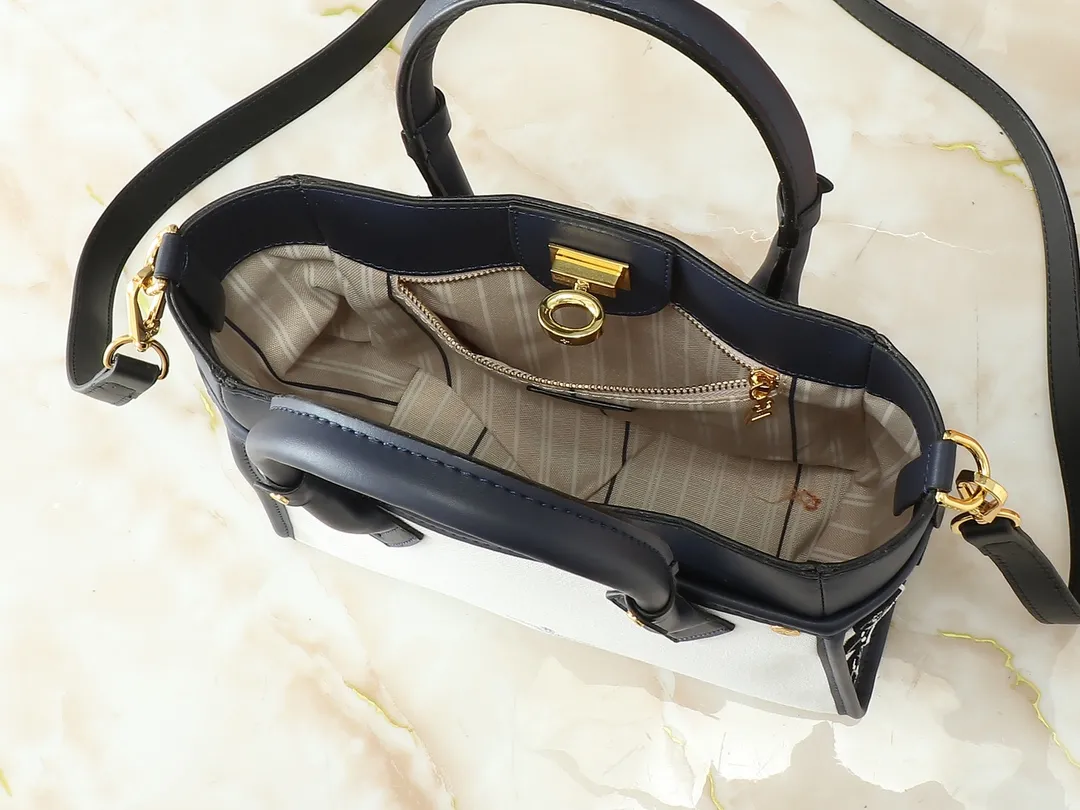 Louis Vuitton On My Side PM M22195 - 图片 10