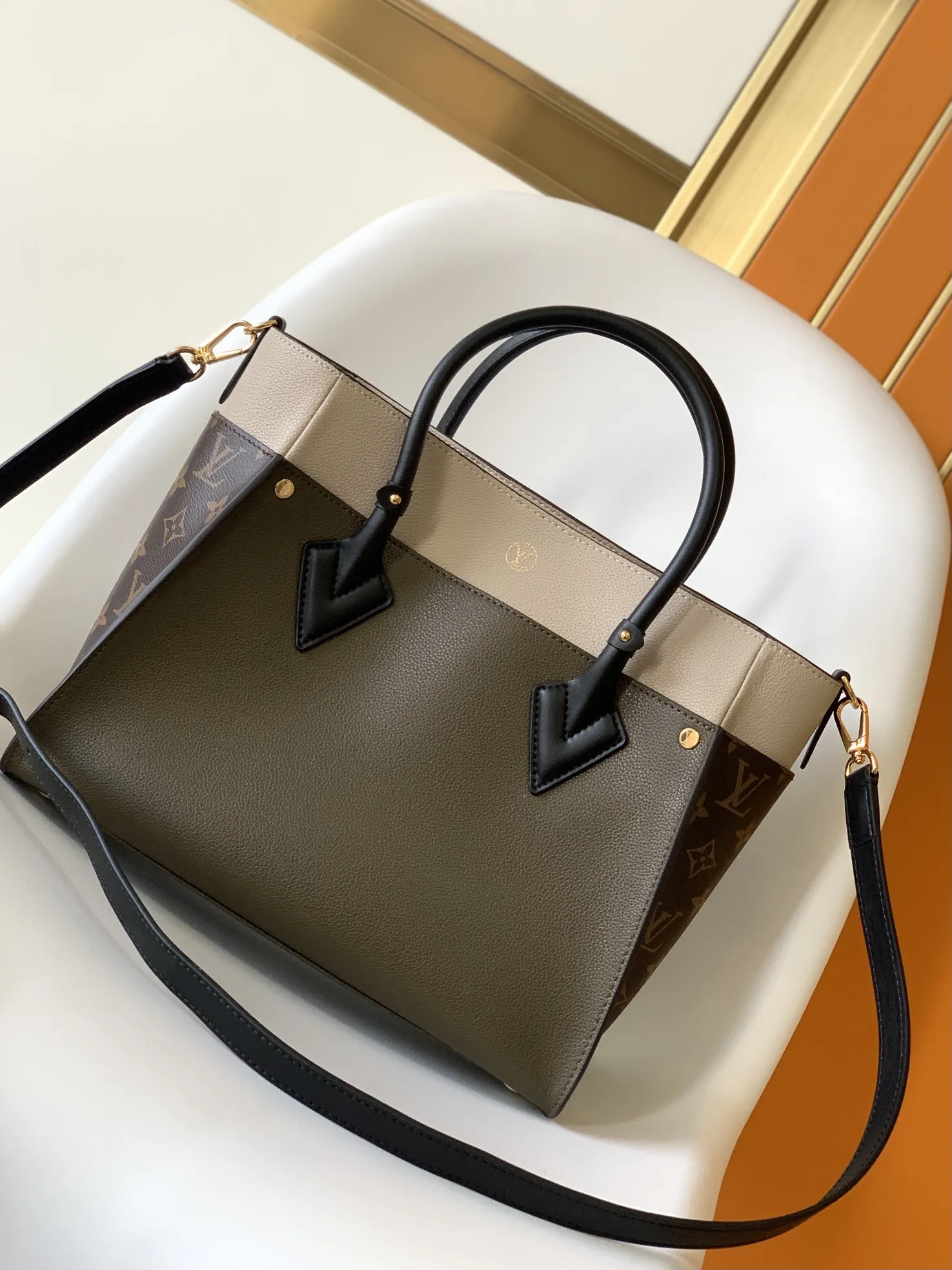 Louis Vuitton On My Side MM M55302 - 图片 4