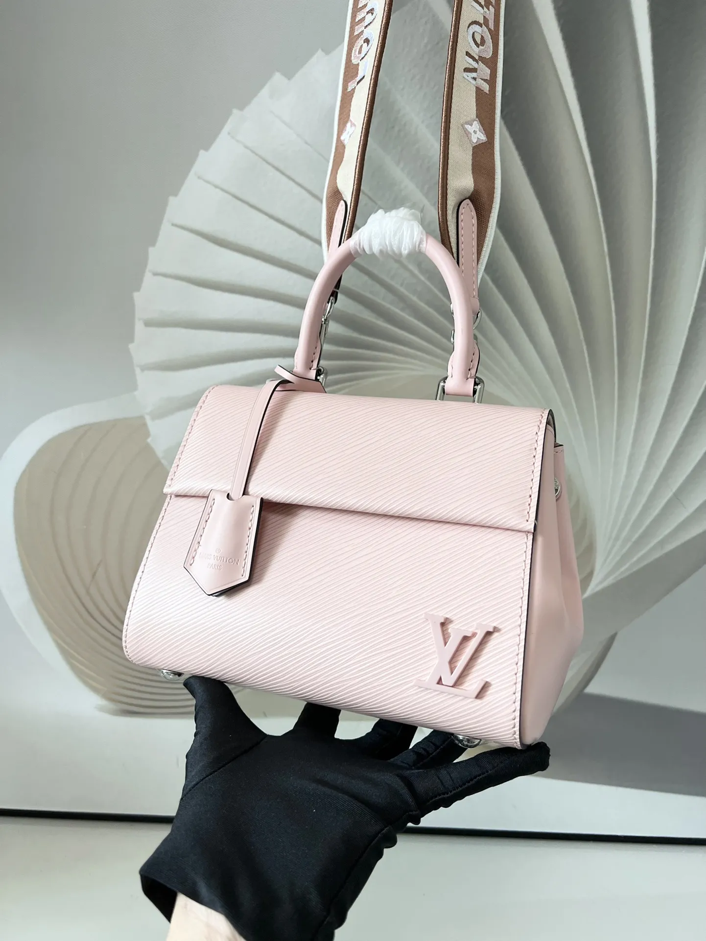 Louis Vuitton Cluny Mini M20778 - 图片 4