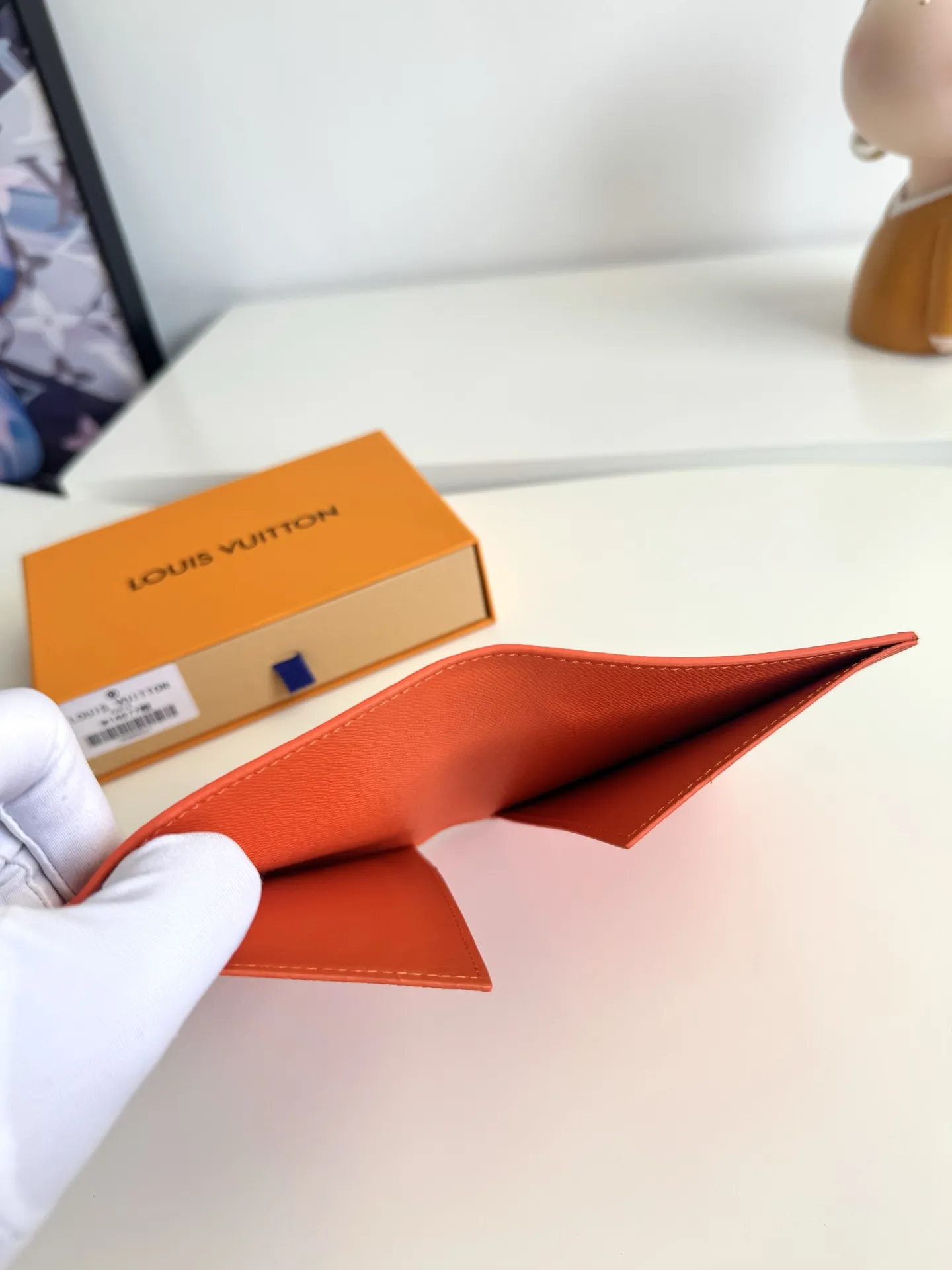 Alternative view of Louis Vuitton Passport Cover M14877